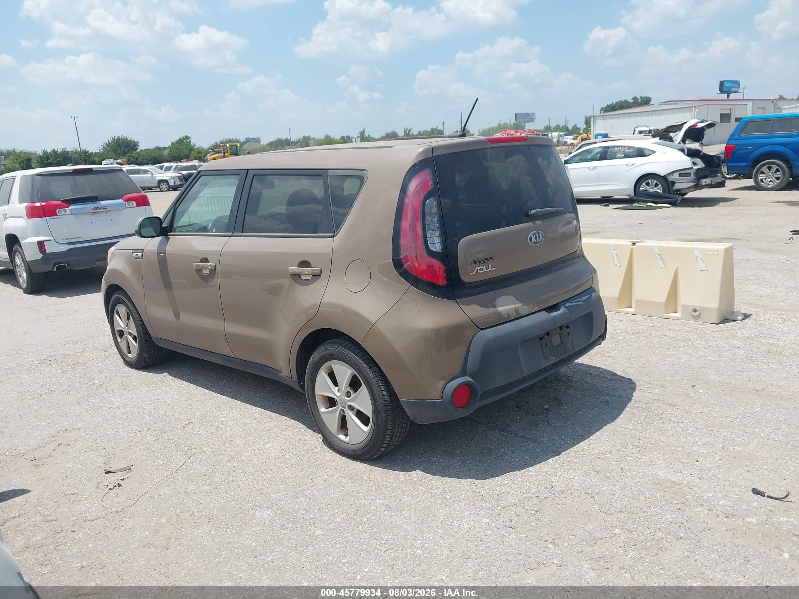 2015 Kia Soul   Коричневый vin: KNDJN2A22F7218751