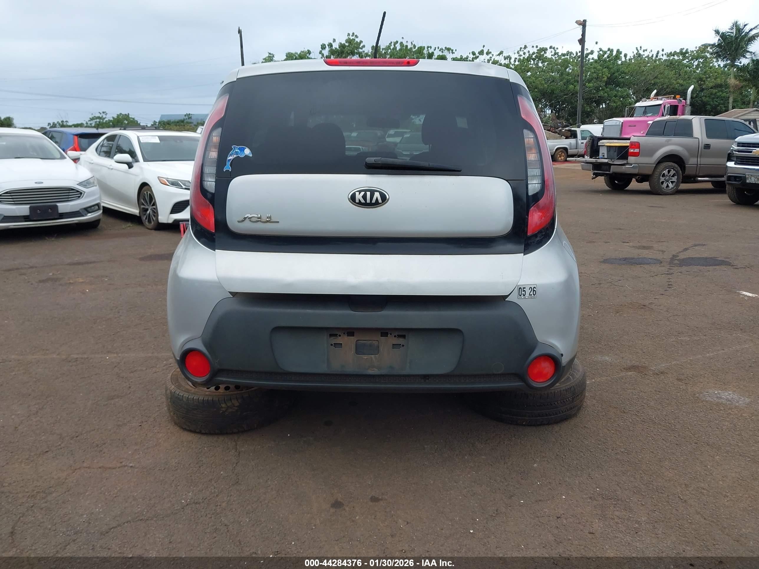2015 Kia Soul   Серебряный vin: KNDJN2A22F7765034
