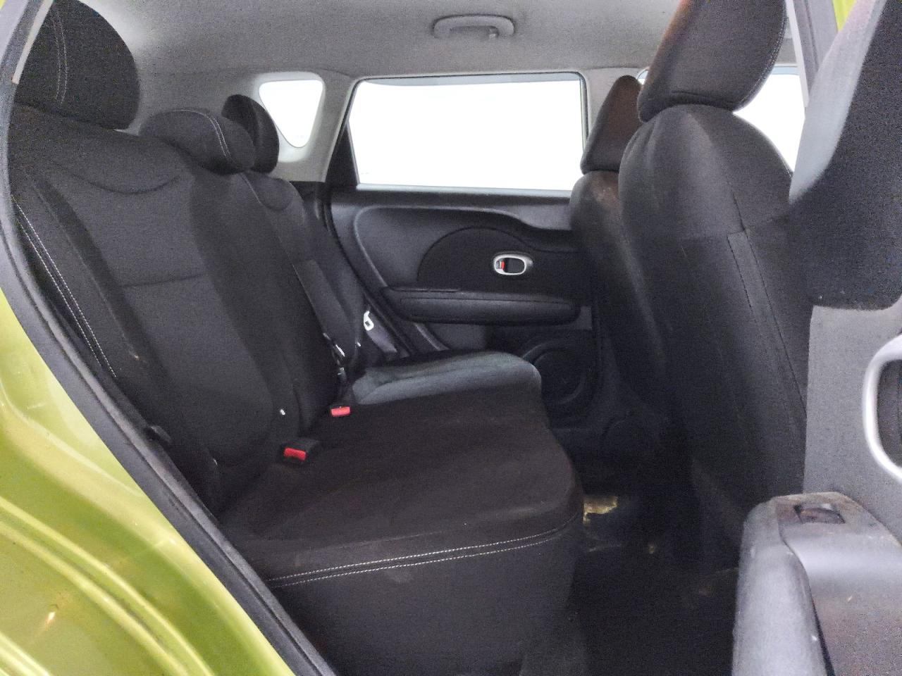 2015 Kia Soul Base Green vin: KNDJN2A22F7791410