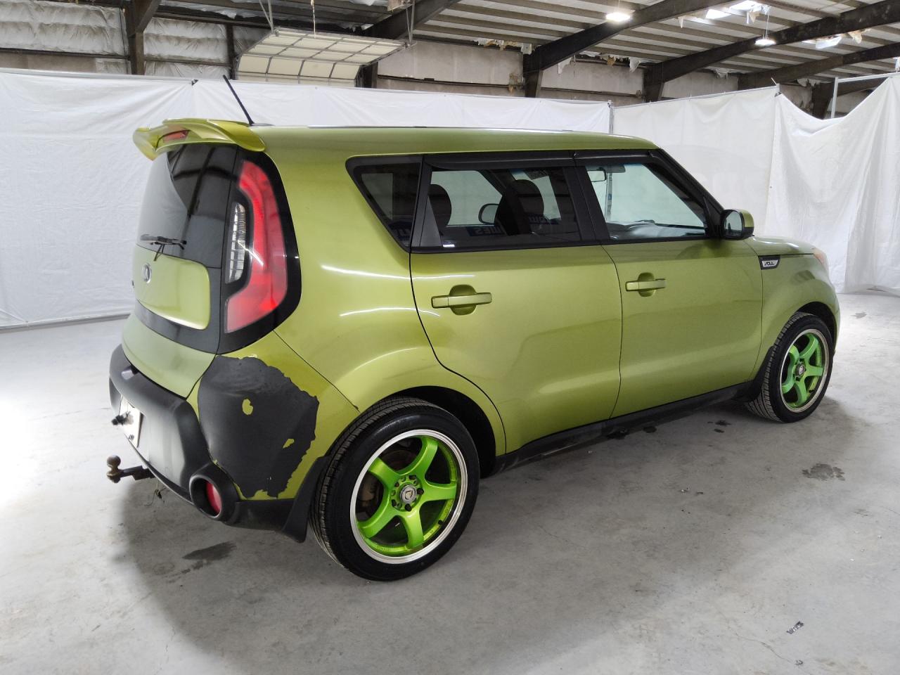 2015 Kia Soul Base Green vin: KNDJN2A22F7791410 Damage: Right Qtr Panel, Dent(S) W/ Paint Dmg, 1/2 To 1 Inch