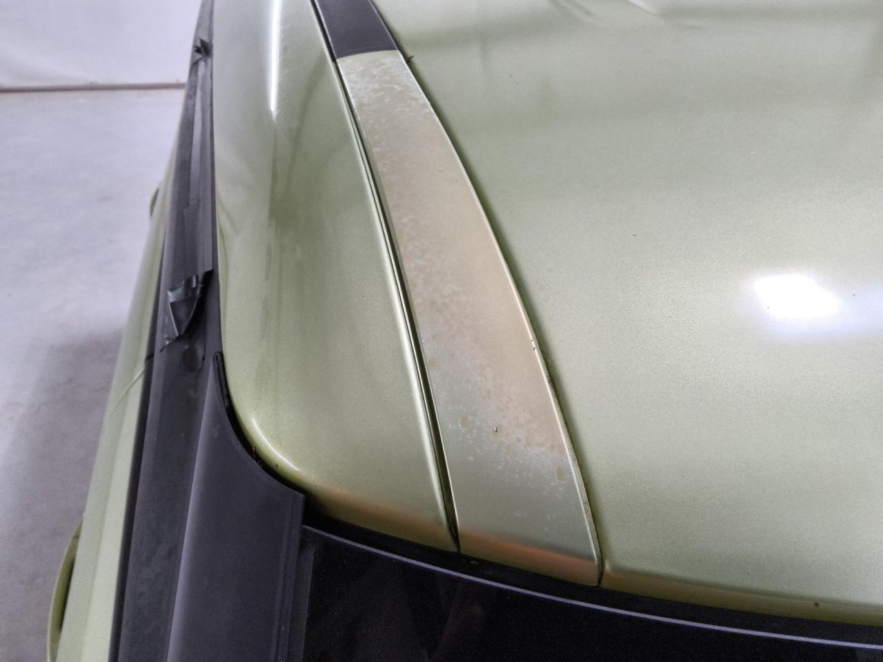 2015 Kia Soul Base Green vin: KNDJN2A22F7791410 Damage: Right Drip Rail Molding, Peeling, > 12 Inches