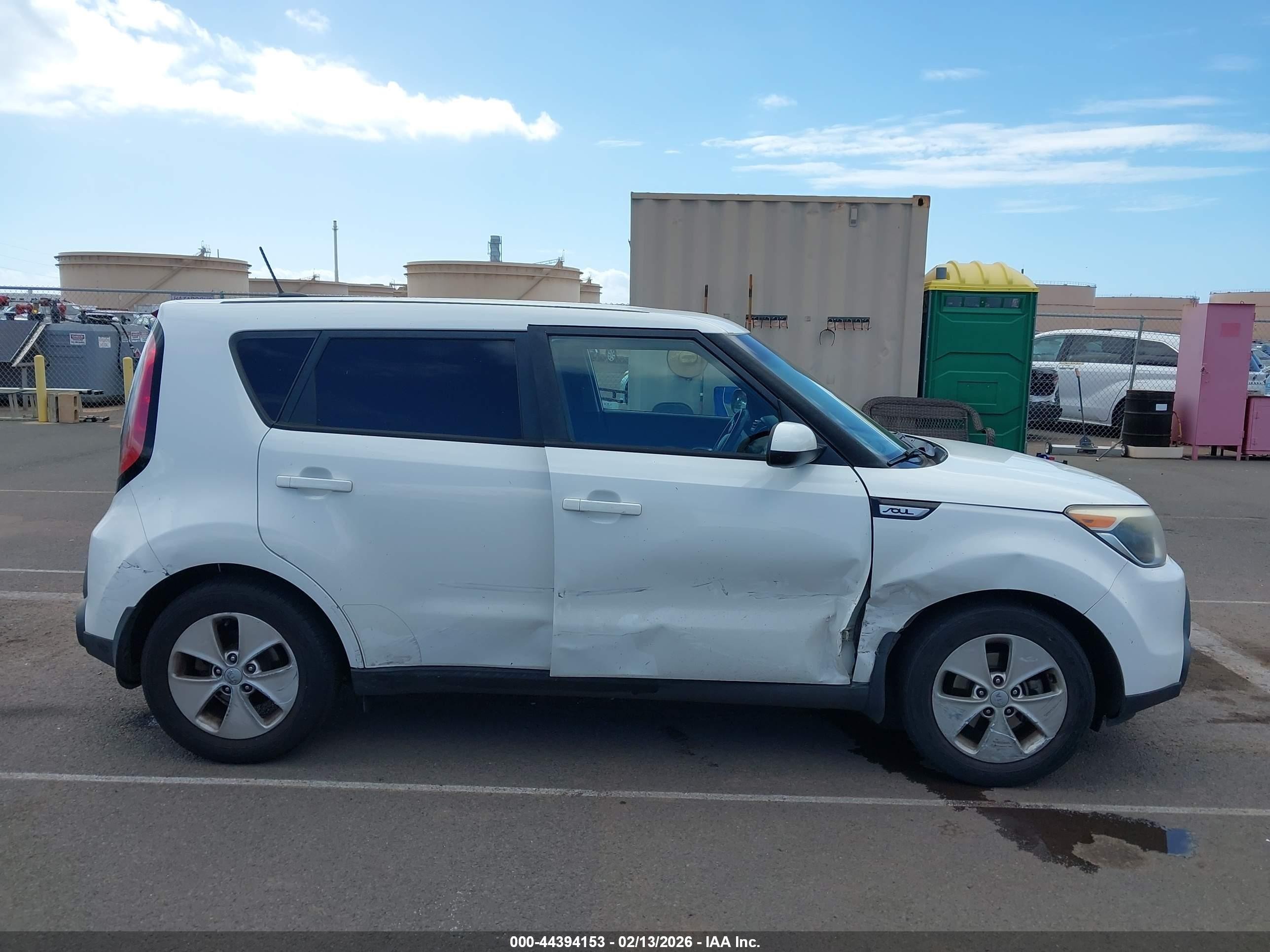 2015 Kia Soul   White vin: KNDJN2A22F7794159