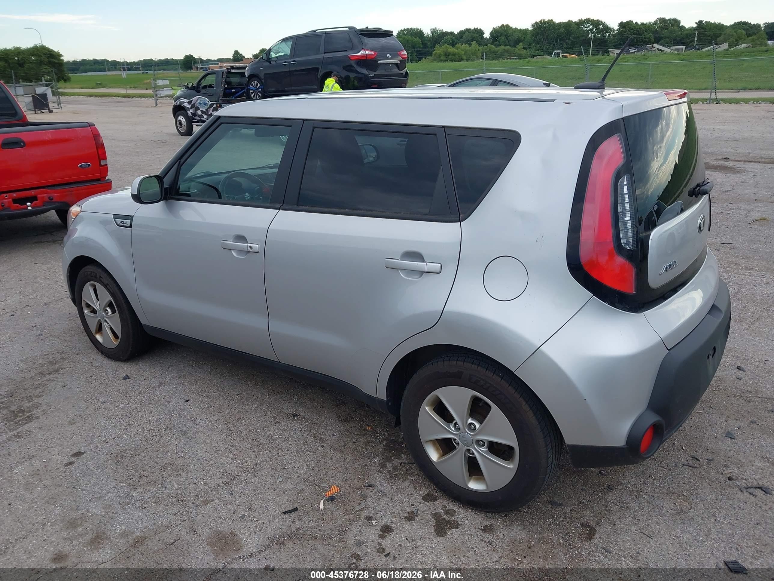2015 Kia Soul   Silver vin: KNDJN2A22F7808626