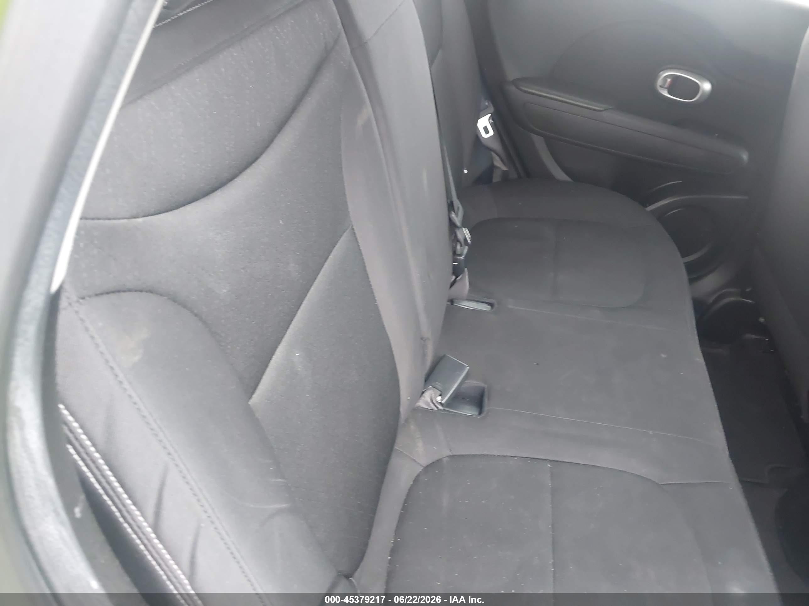 2015 Kia Soul   Green vin: KNDJN2A22F7811400