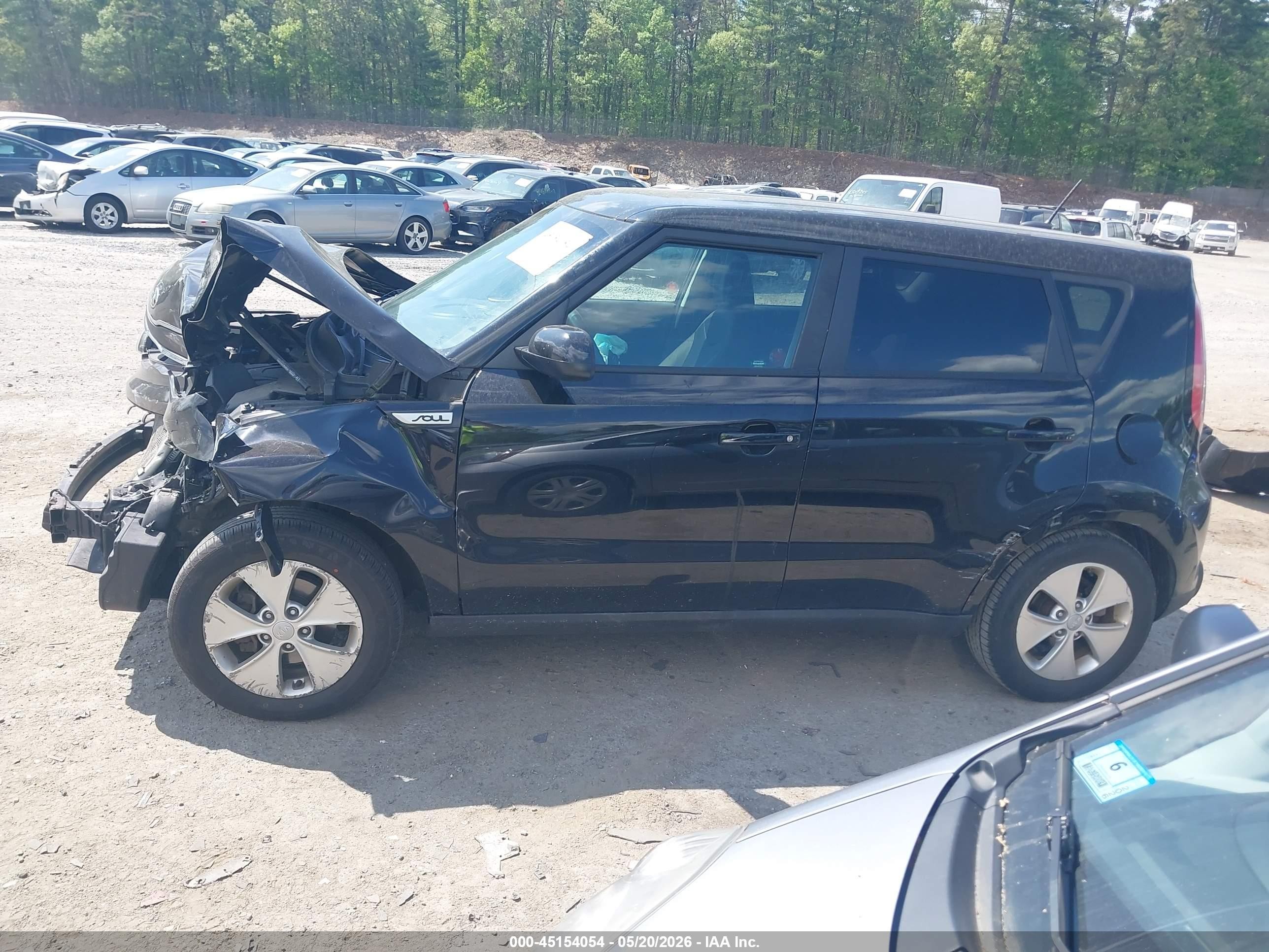 2016 Kia Soul   Black vin: KNDJN2A22G7384172