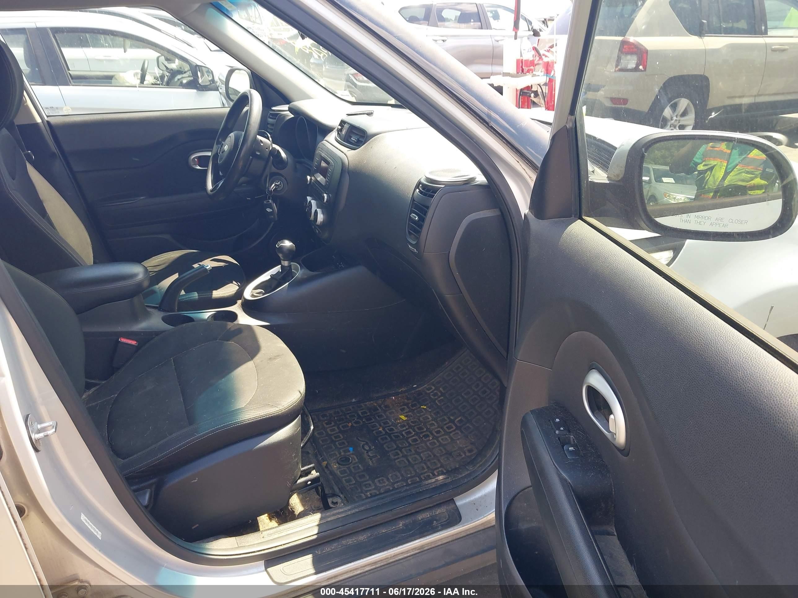 2014 Kia Soul   Silver vin: KNDJN2A23E7707528