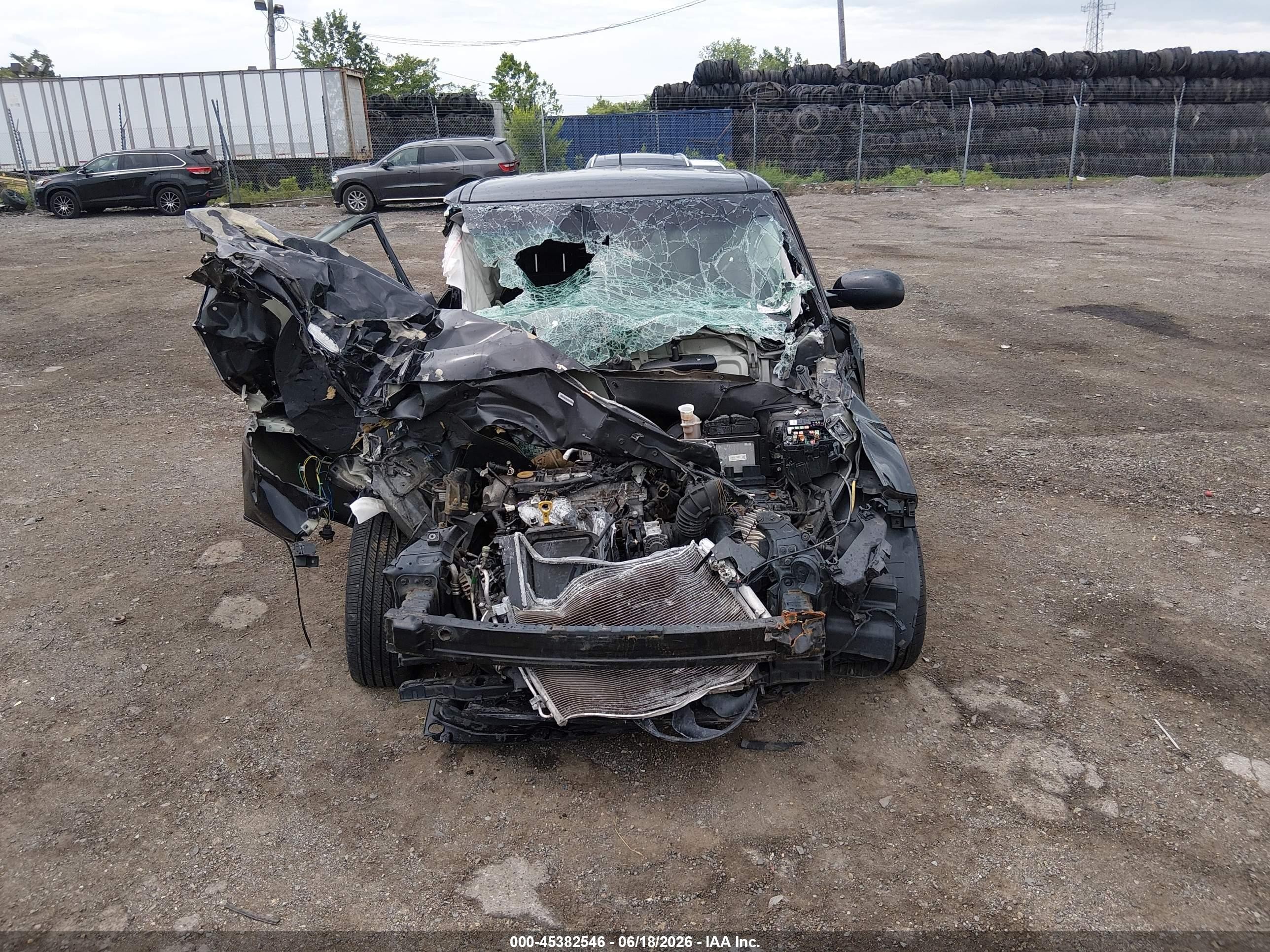 2014 Kia Soul   Black vin: KNDJN2A23E7741890