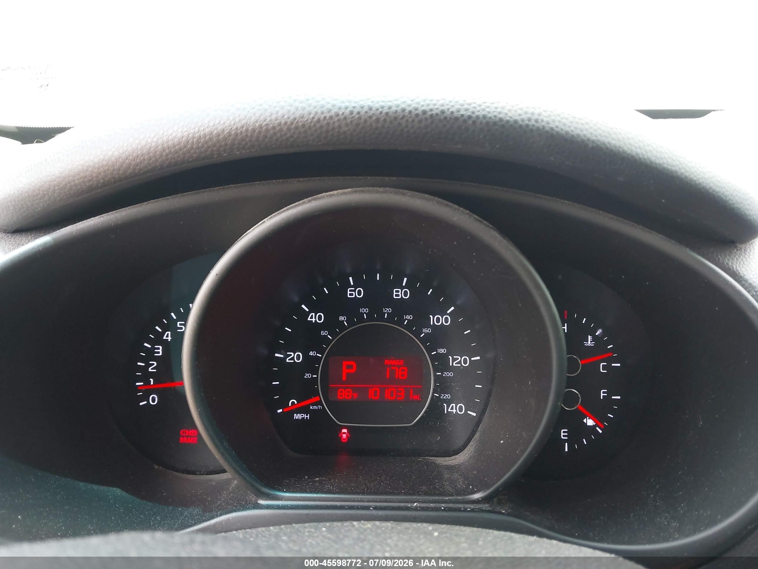 2014 Kia Soul   Silver vin: KNDJN2A23E7741954