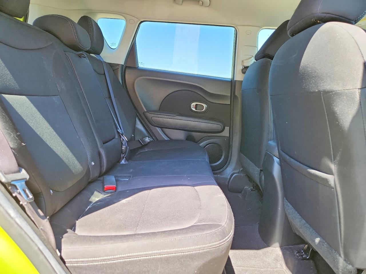 2014 Kia Soul Base Green vin: KNDJN2A23E7744286