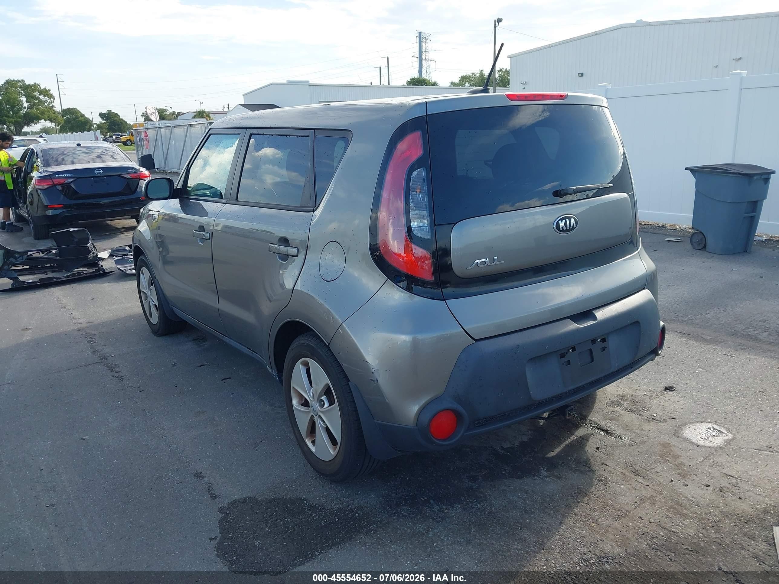 2015 Kia Soul   Gray vin: KNDJN2A23F7125608