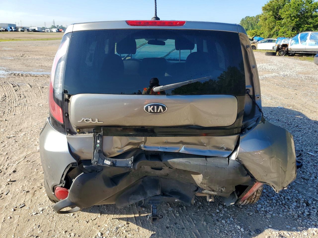 2015 Kia Soul Base Gray vin: KNDJN2A23F7127956