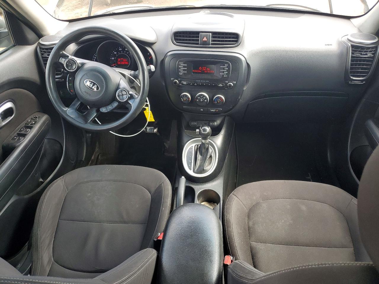 2015 Kia Soul Base Gray vin: KNDJN2A23F7129030