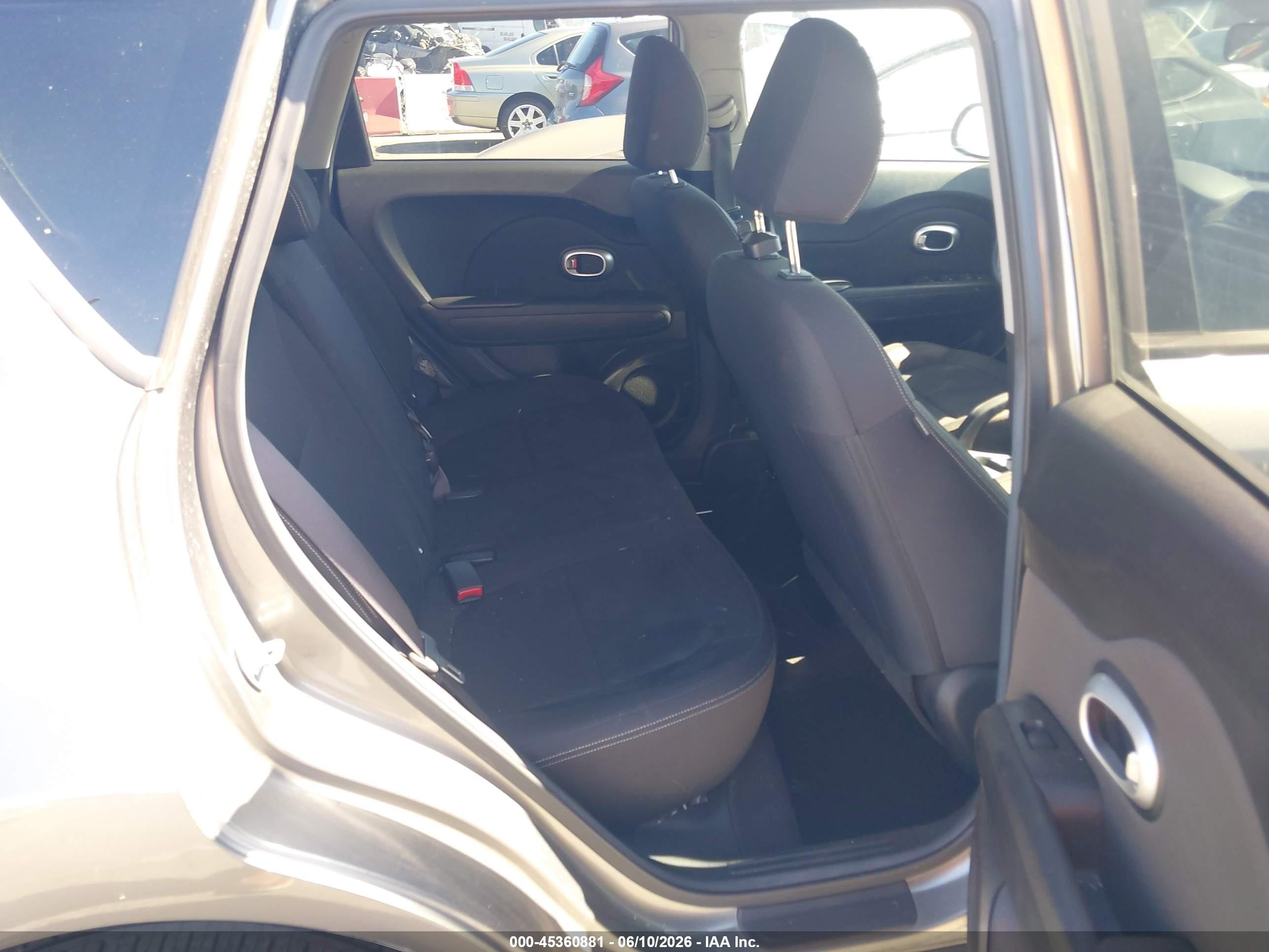 2015 Kia Soul   Gray vin: KNDJN2A23F7160570