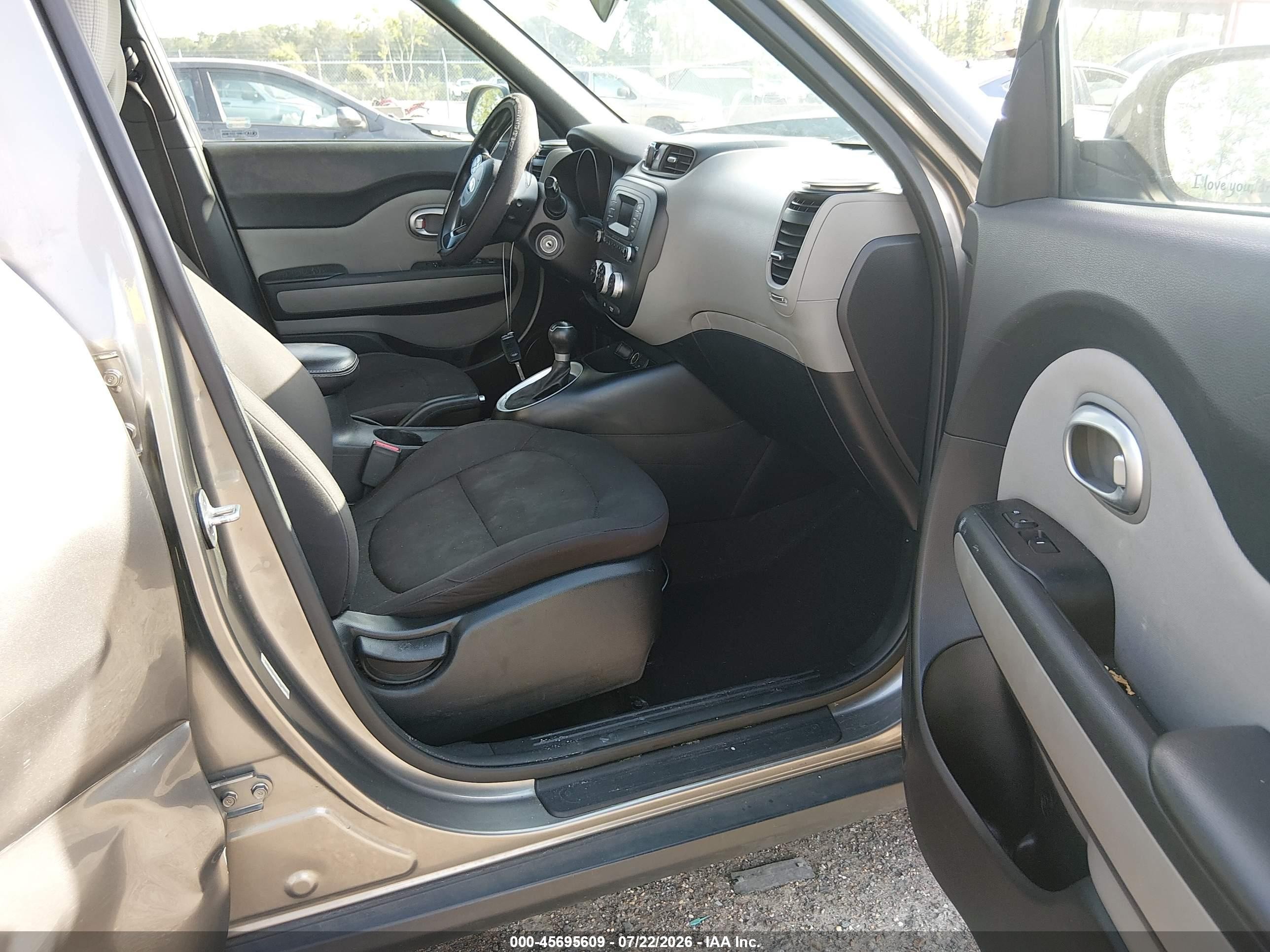 2015 Kia Soul   Gray vin: KNDJN2A23F7181063