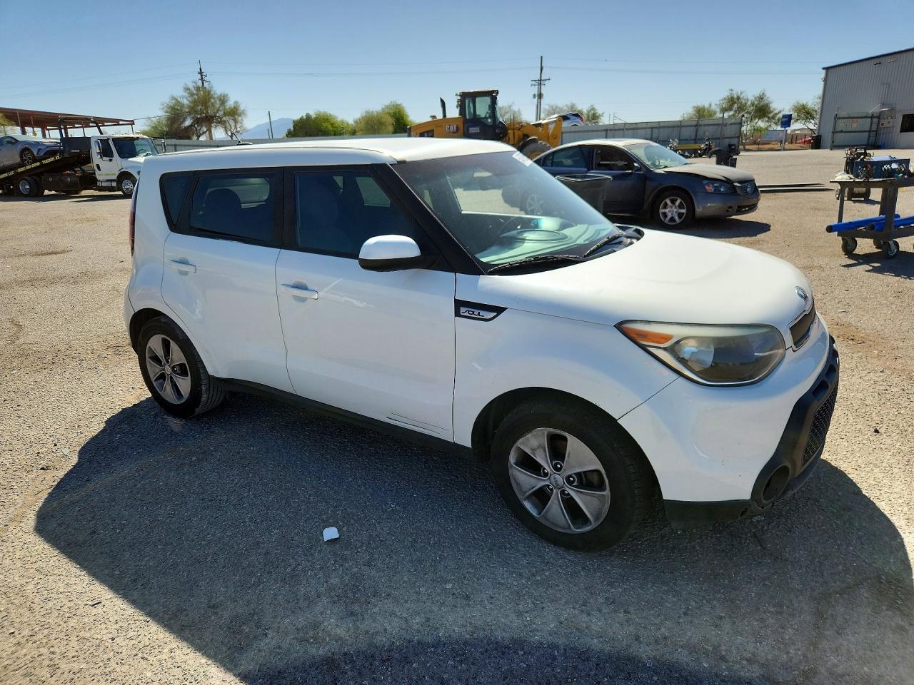 2015 Kia Soul Base White vin: KNDJN2A23F7231489