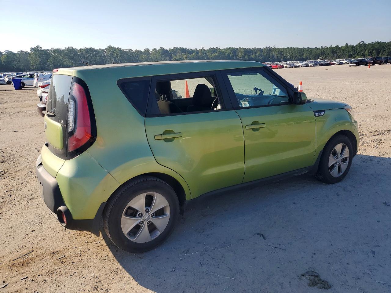 2015 Kia Soul Base Зеленый vin: KNDJN2A23F7790878