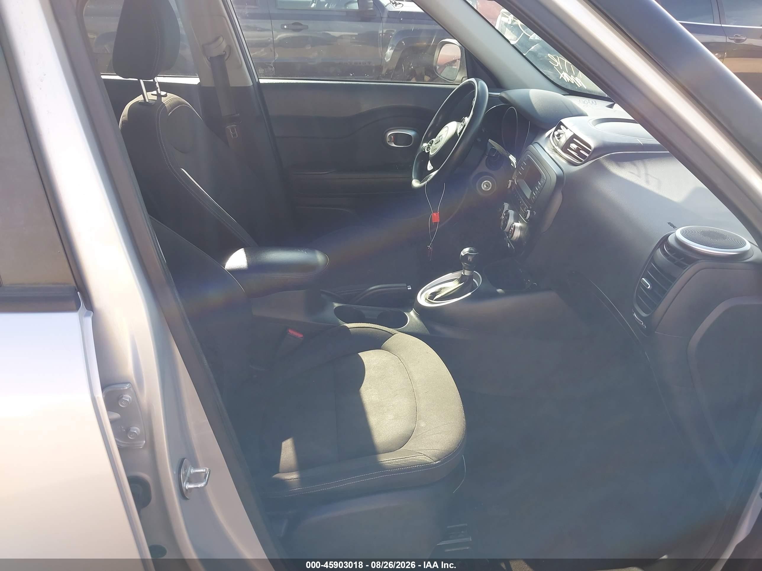 2015 Kia Soul   Silver vin: KNDJN2A23F7816671