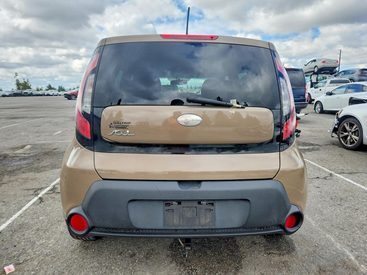 2014 Kia Soul Base Tan vin: KNDJN2A24E7017271