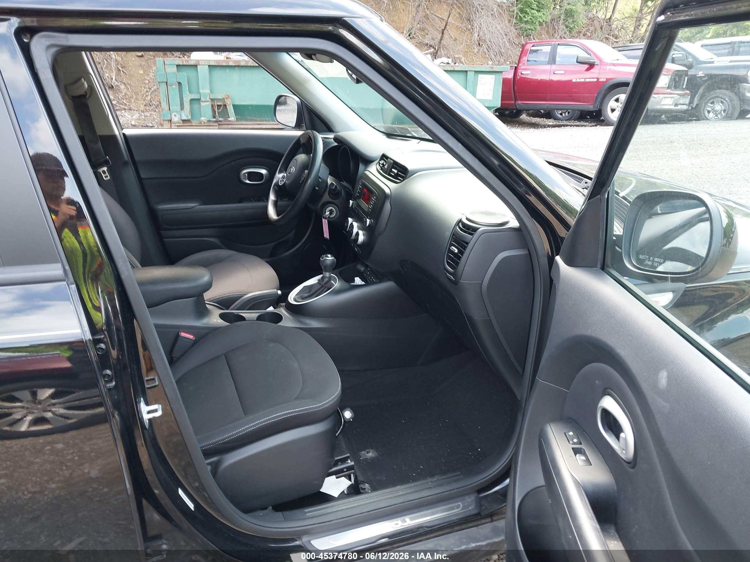 2014 Kia Soul   Black vin: KNDJN2A24E7064252