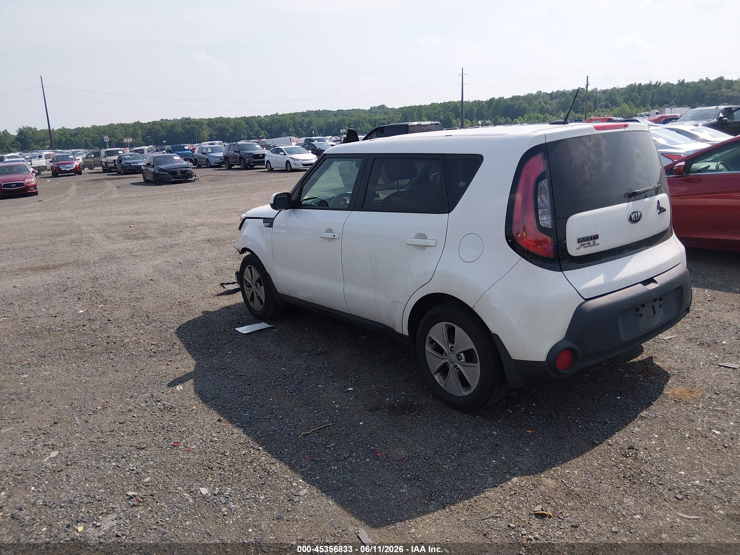 2014 Kia Soul   White vin: KNDJN2A24E7065871