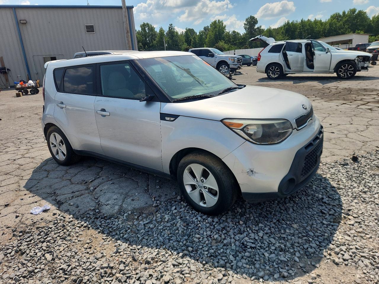 2014 Kia Soul Base Silver vin: KNDJN2A24E7720272
