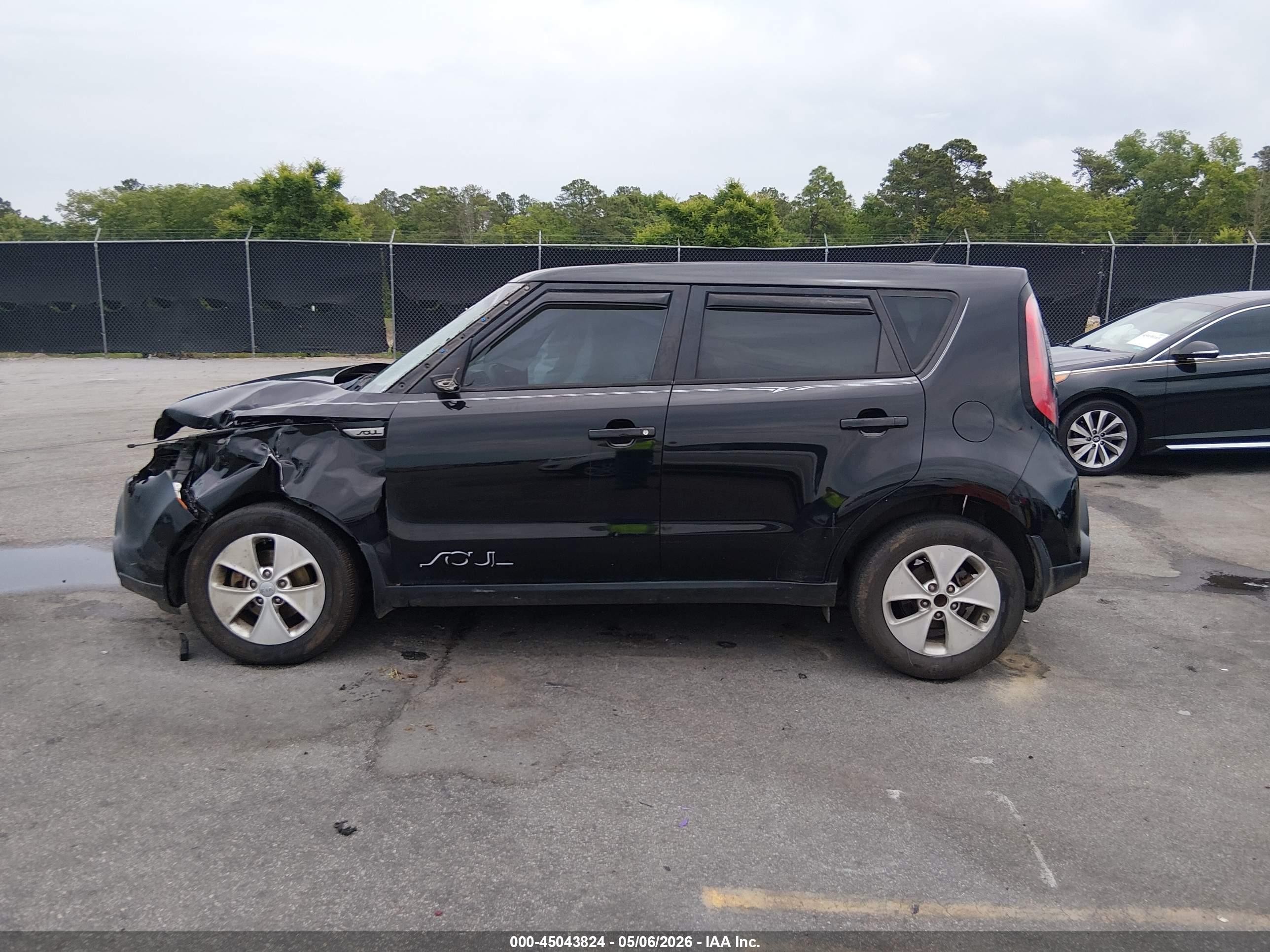 2015 Kia Soul   Black vin: KNDJN2A24F7115394