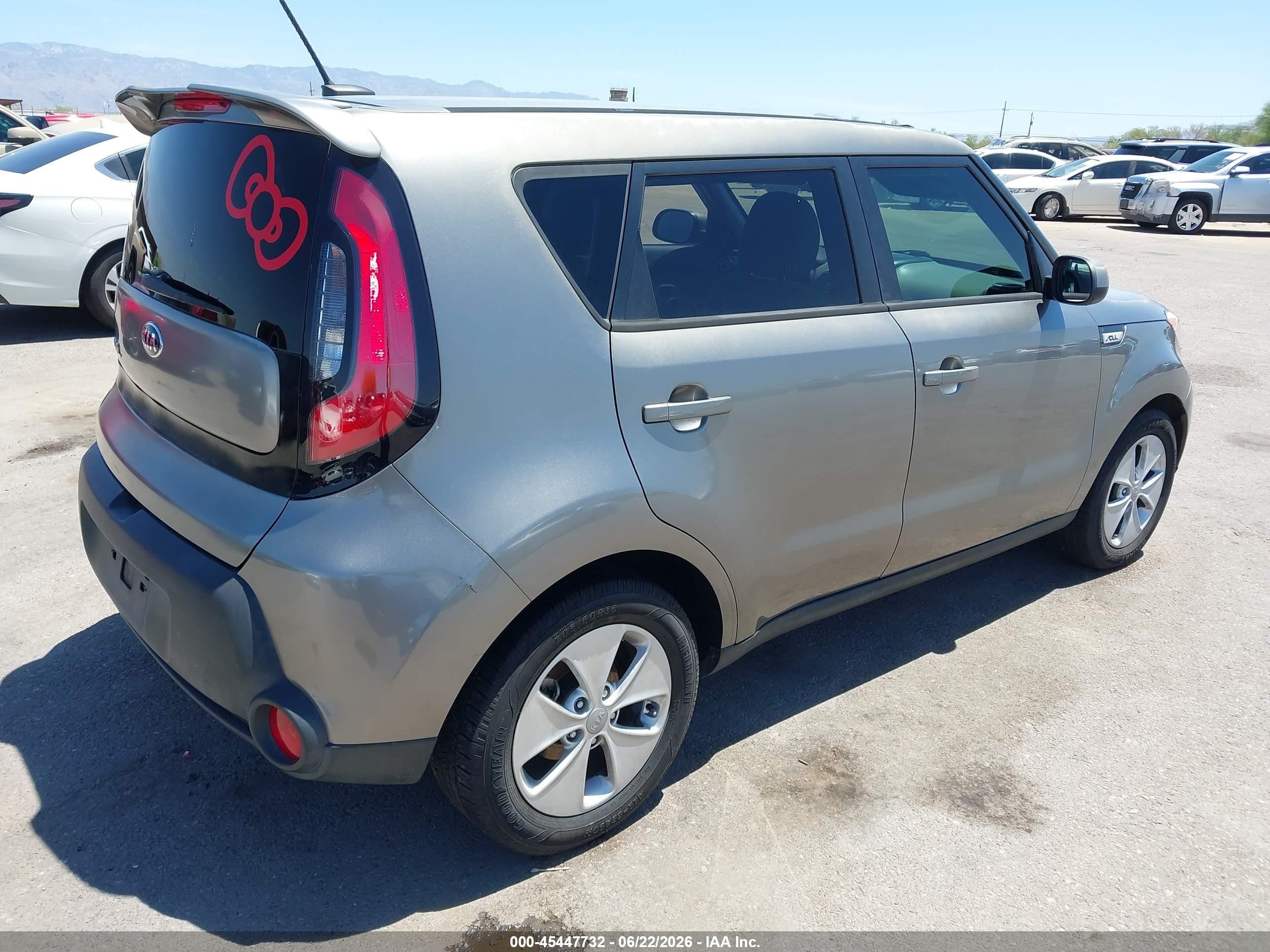 2015 Kia Soul   Gray vin: KNDJN2A24F7156138