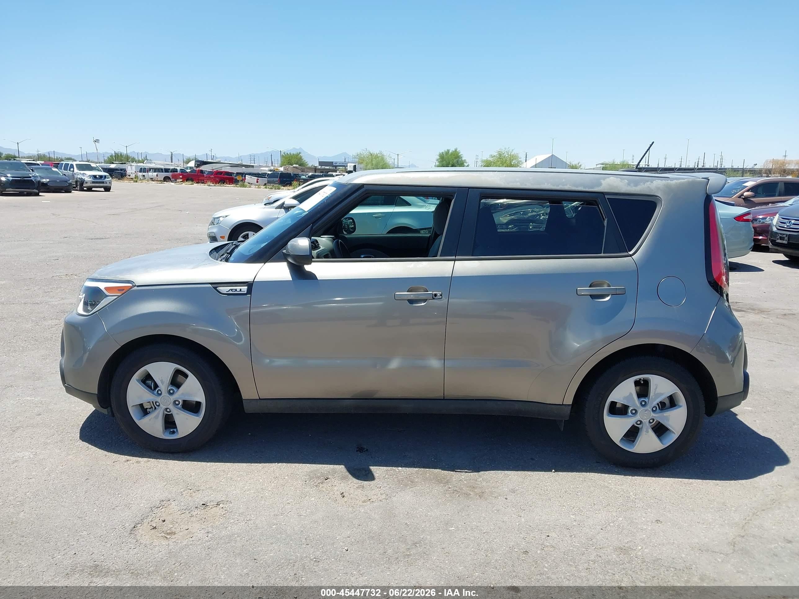 2015 Kia Soul   Gray vin: KNDJN2A24F7156138