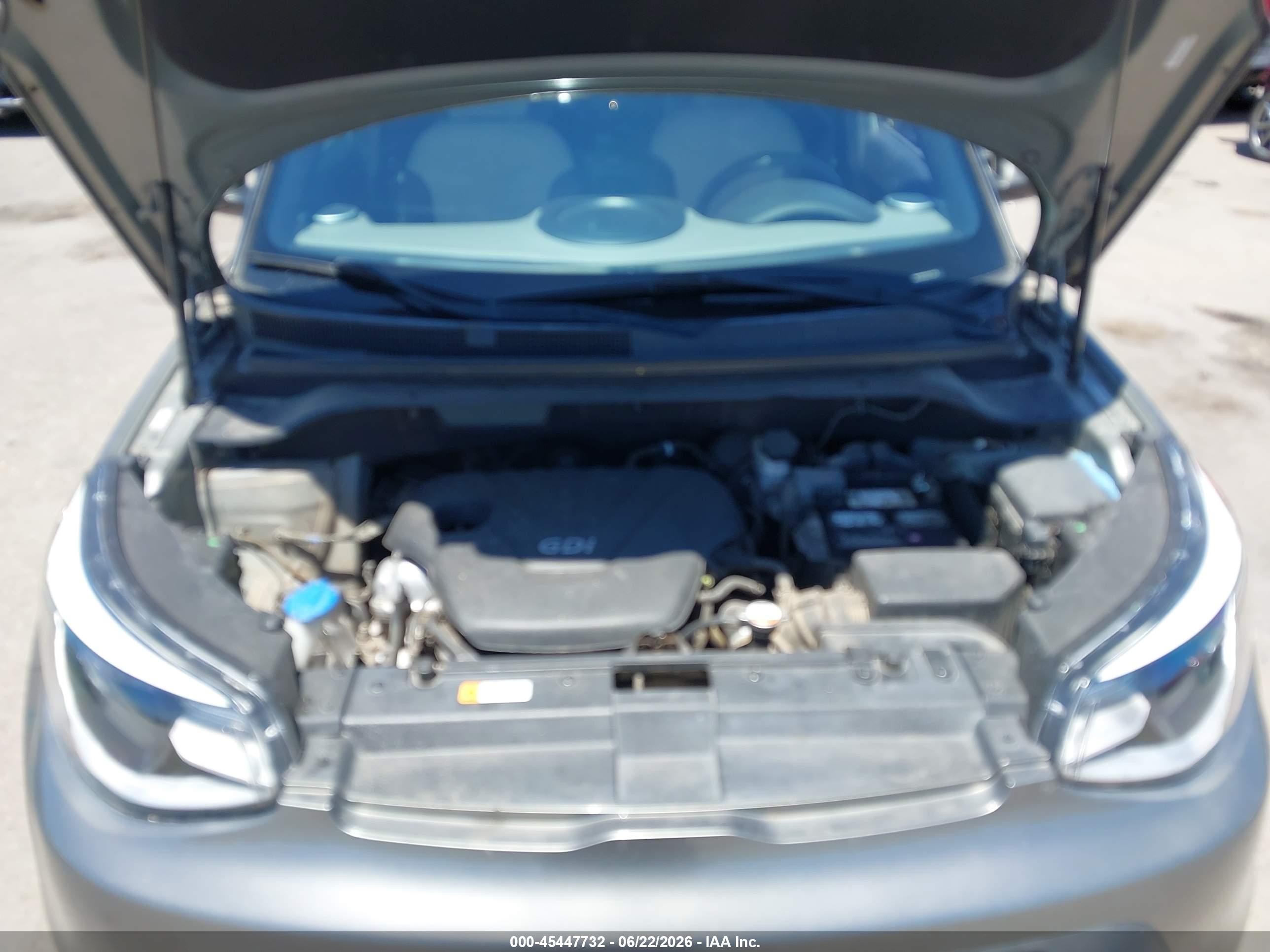 2015 Kia Soul   Gray vin: KNDJN2A24F7156138