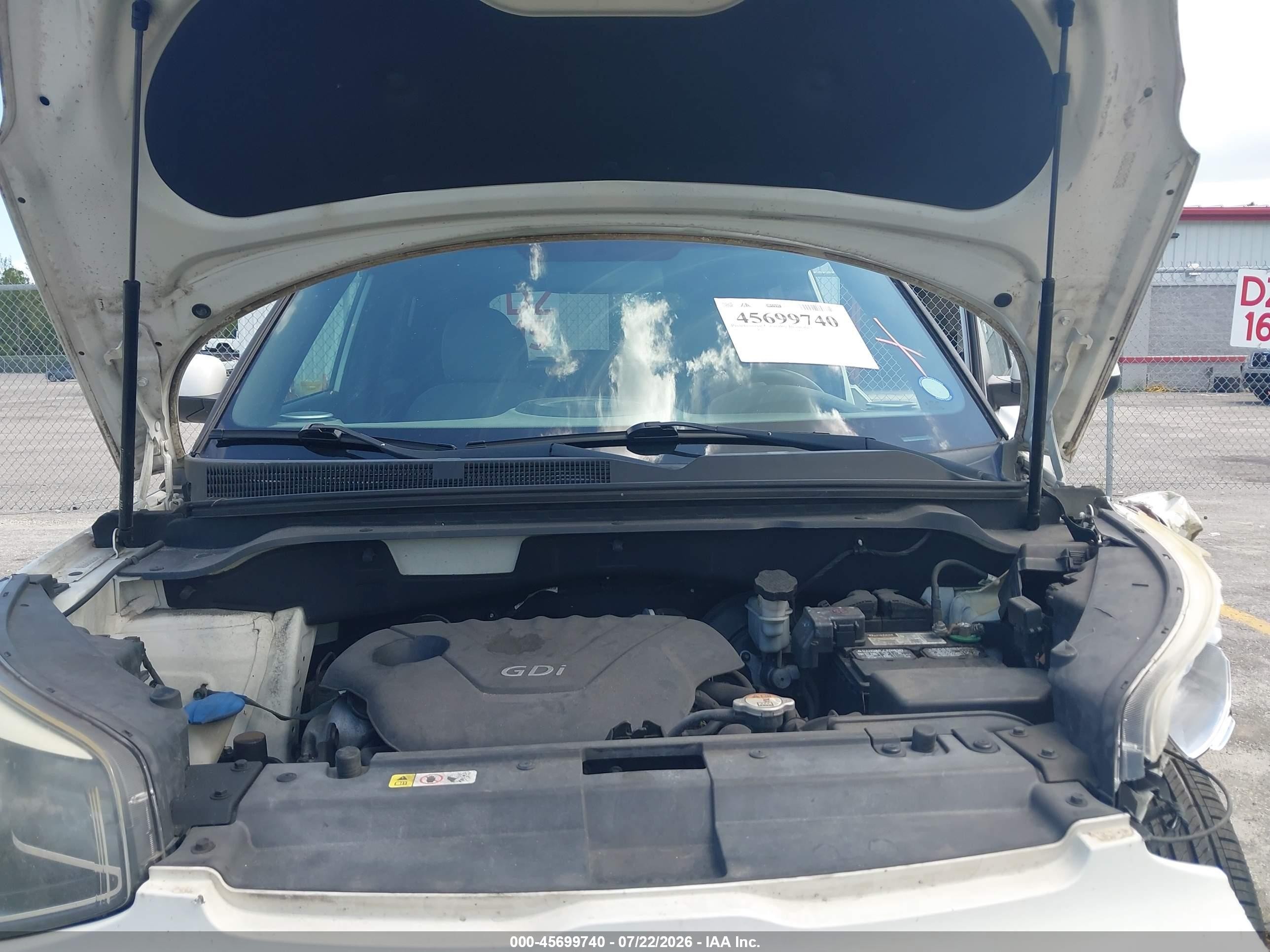 2015 Kia Soul   Белый vin: KNDJN2A24F7156771
