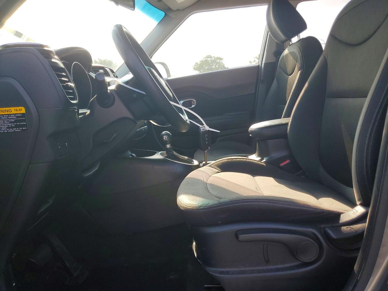 2015 Kia Soul Base Серый vin: KNDJN2A24F7167849