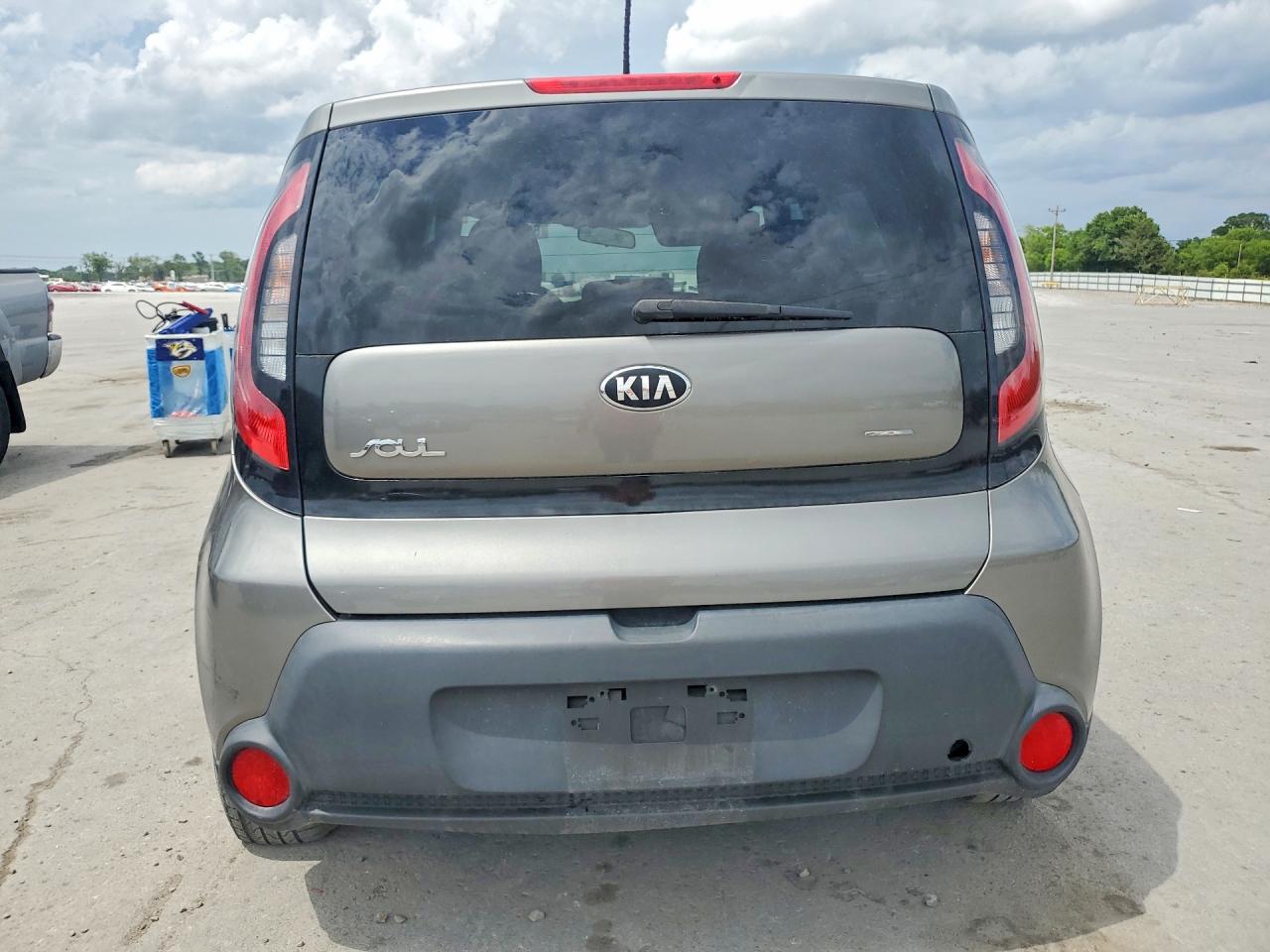 2015 Kia Soul Base Gray vin: KNDJN2A24F7204320