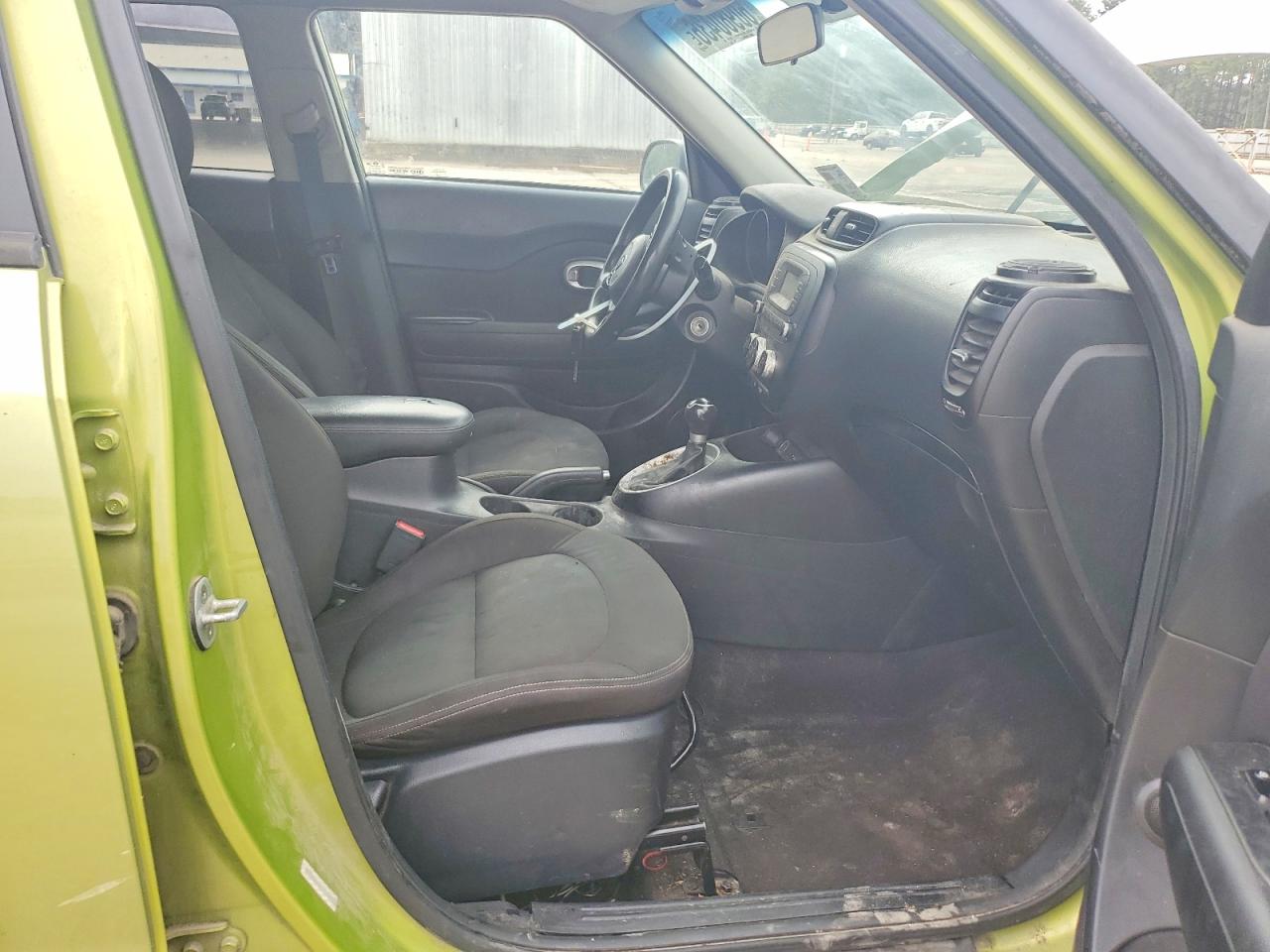 2015 Kia Soul Base Green vin: KNDJN2A24F7752138