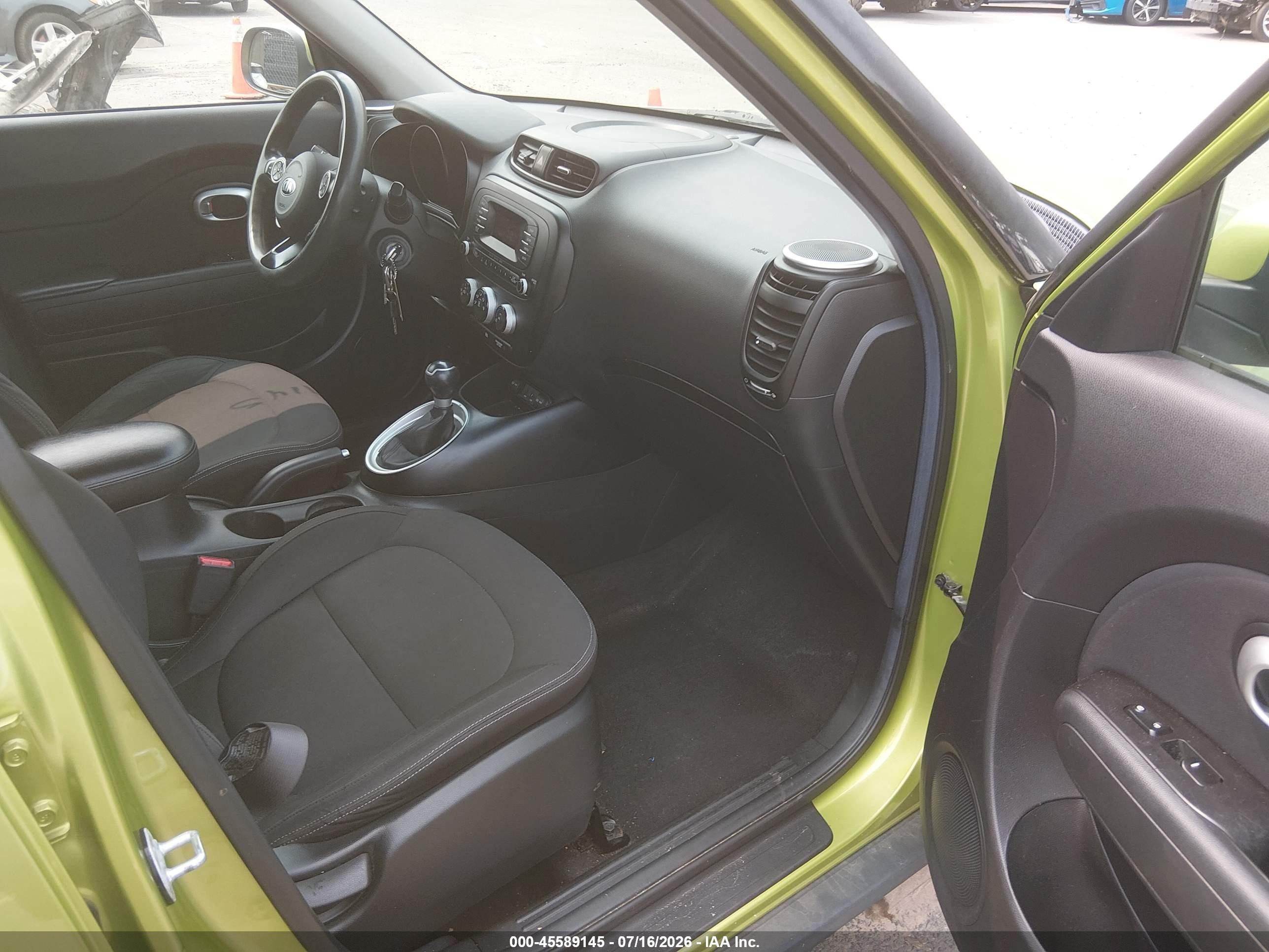 2015 Kia Soul   Green vin: KNDJN2A24F7770915