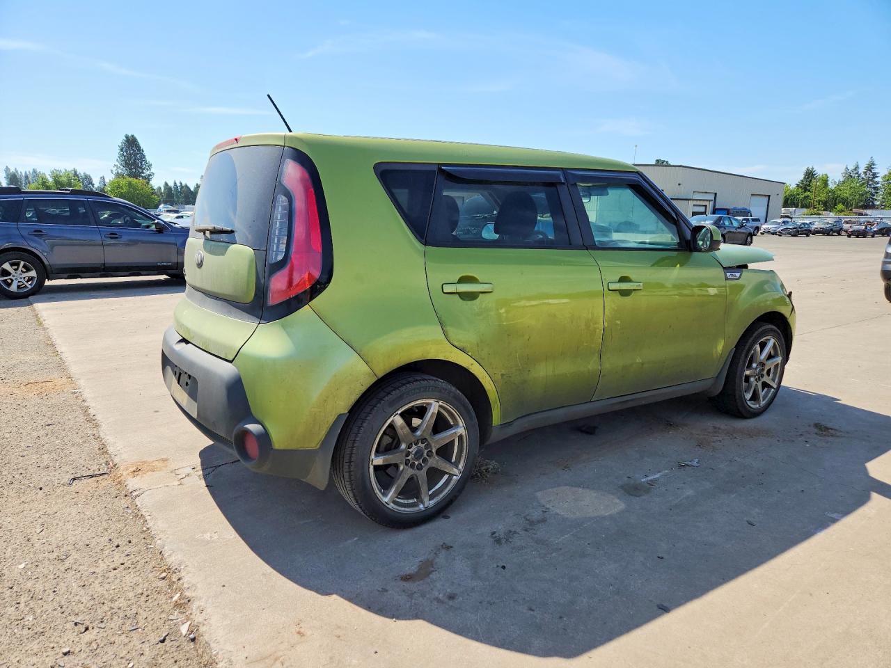 2015 Kia Soul Base Зеленый vin: KNDJN2A24F7793997