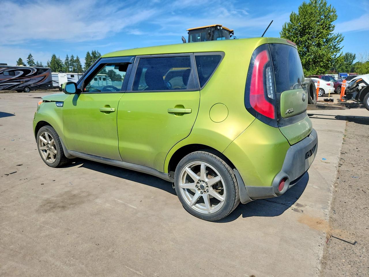 2015 Kia Soul Base Зеленый vin: KNDJN2A24F7793997
