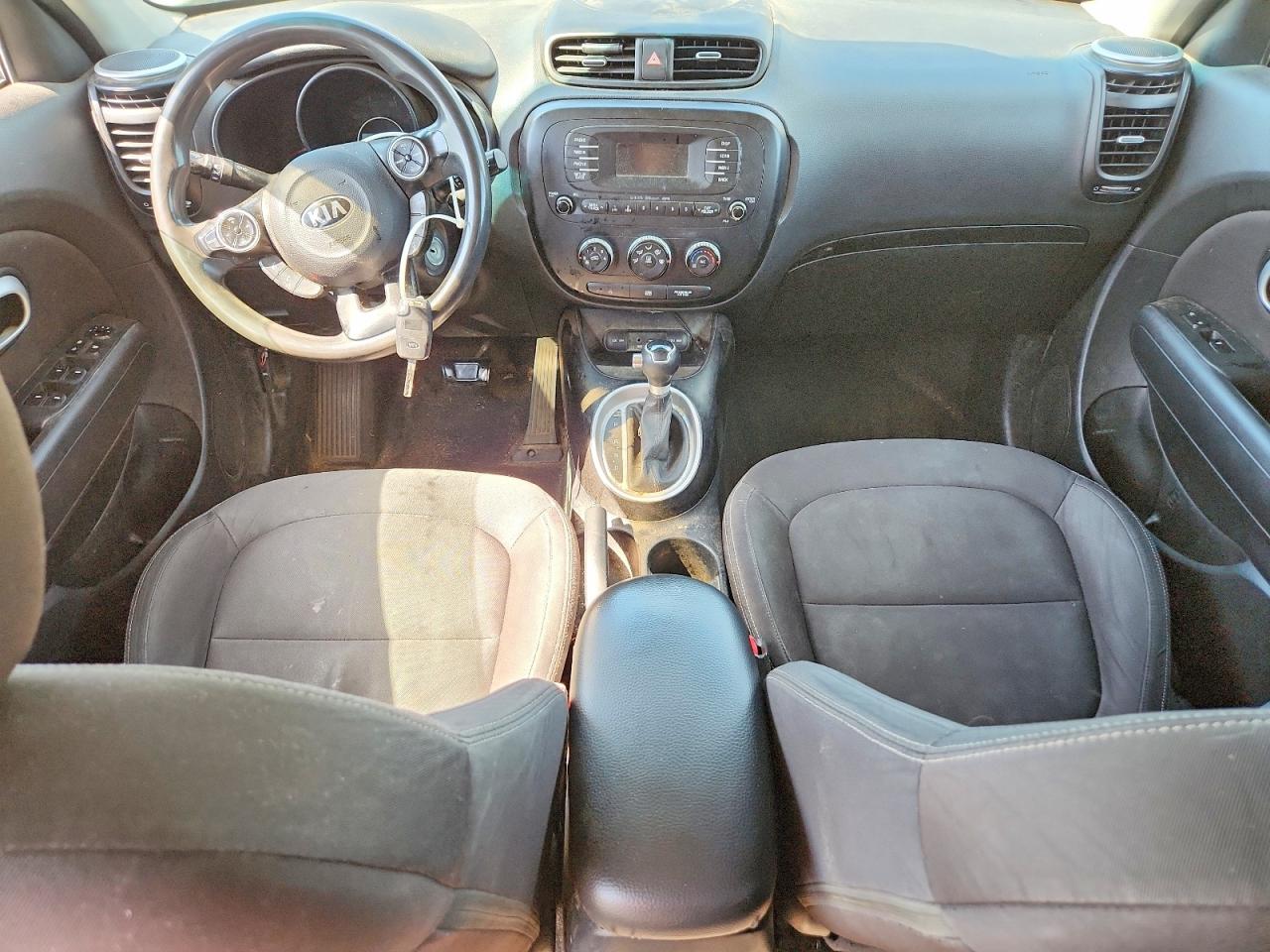 2015 Kia Soul Base Зеленый vin: KNDJN2A24F7793997