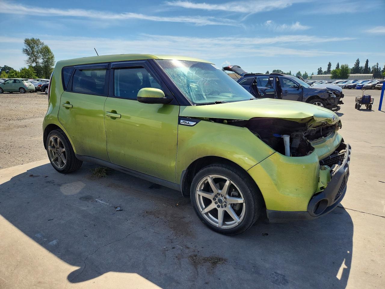 2015 Kia Soul Base Зеленый vin: KNDJN2A24F7793997