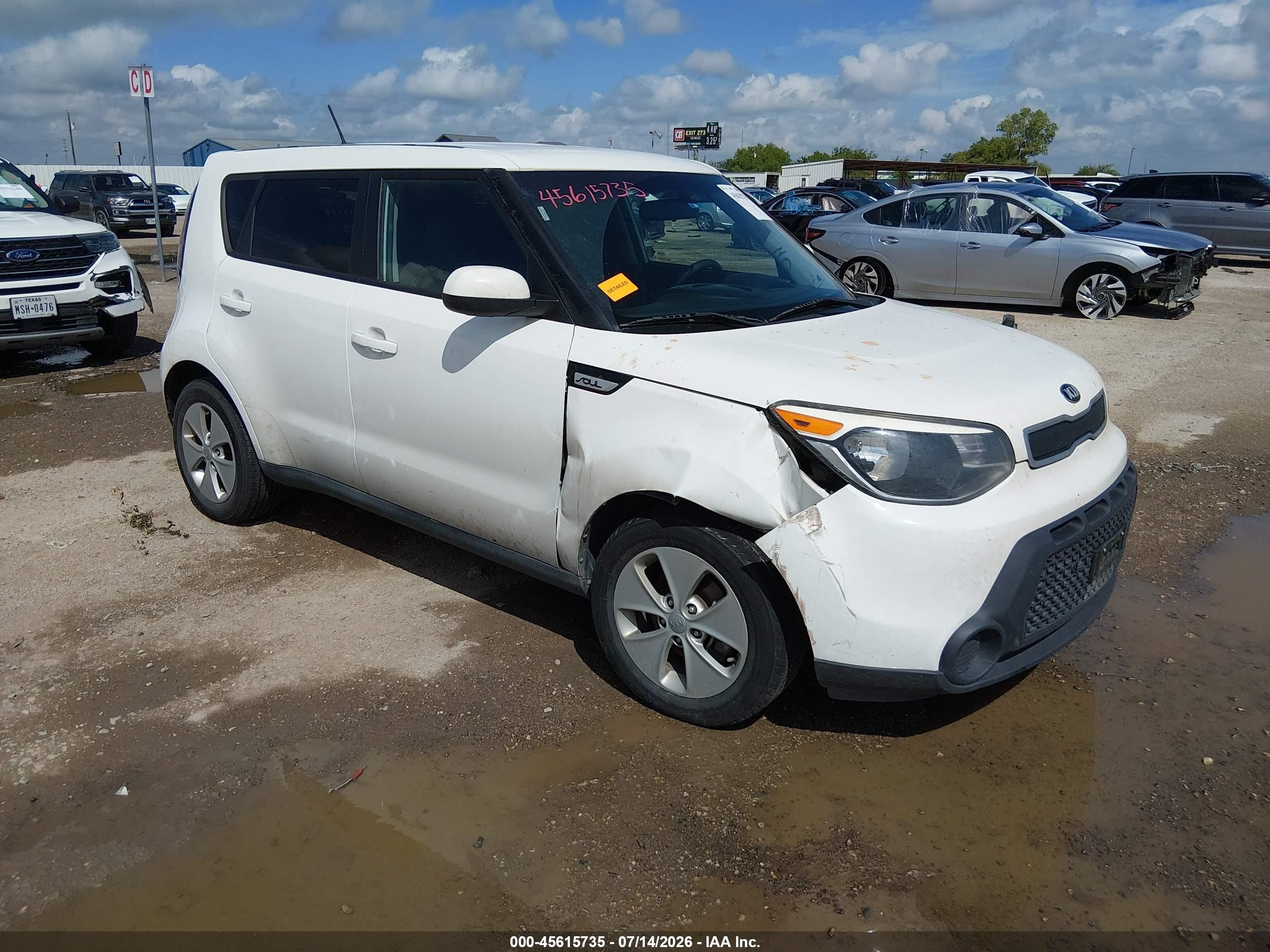 2015 Kia Soul   Белый vin: KNDJN2A24F7800690