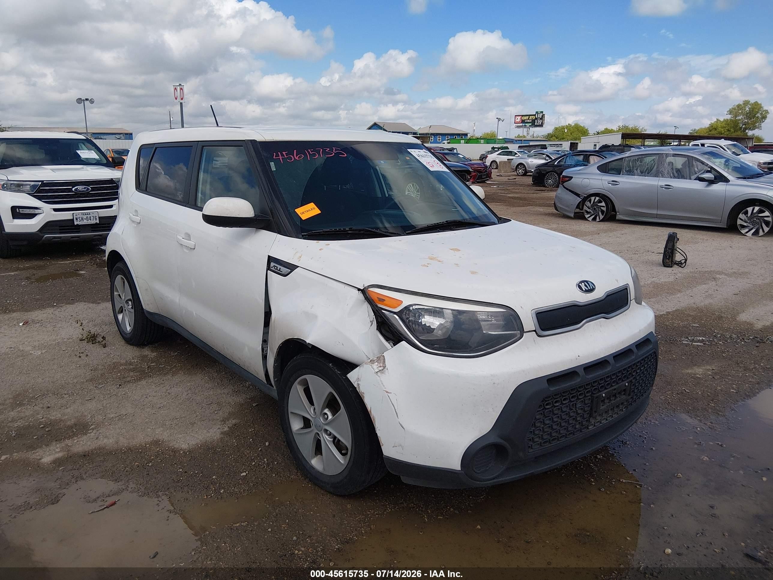 2015 Kia Soul   Белый vin: KNDJN2A24F7800690