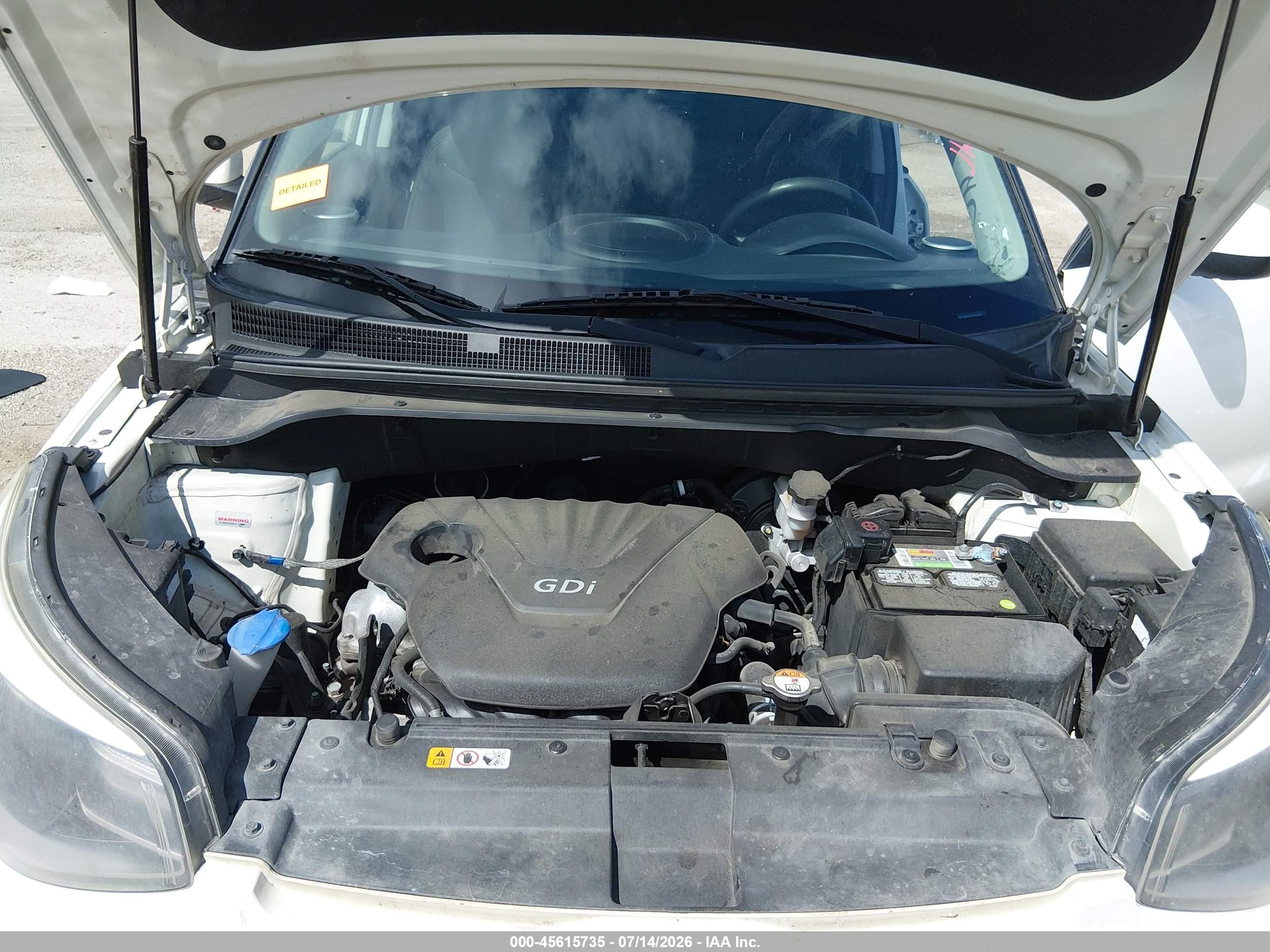 2015 Kia Soul   Белый vin: KNDJN2A24F7800690