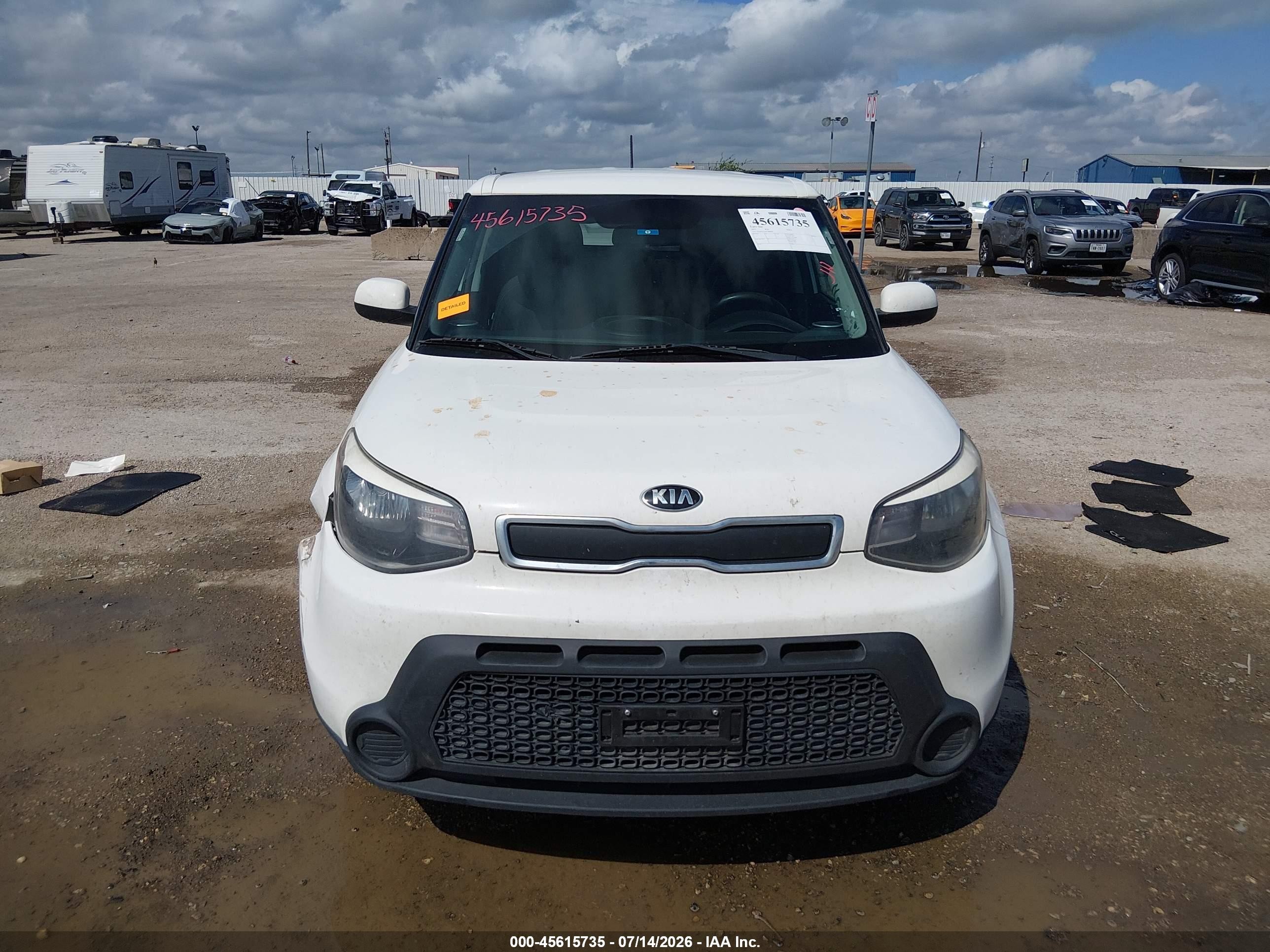 2015 Kia Soul   Белый vin: KNDJN2A24F7800690