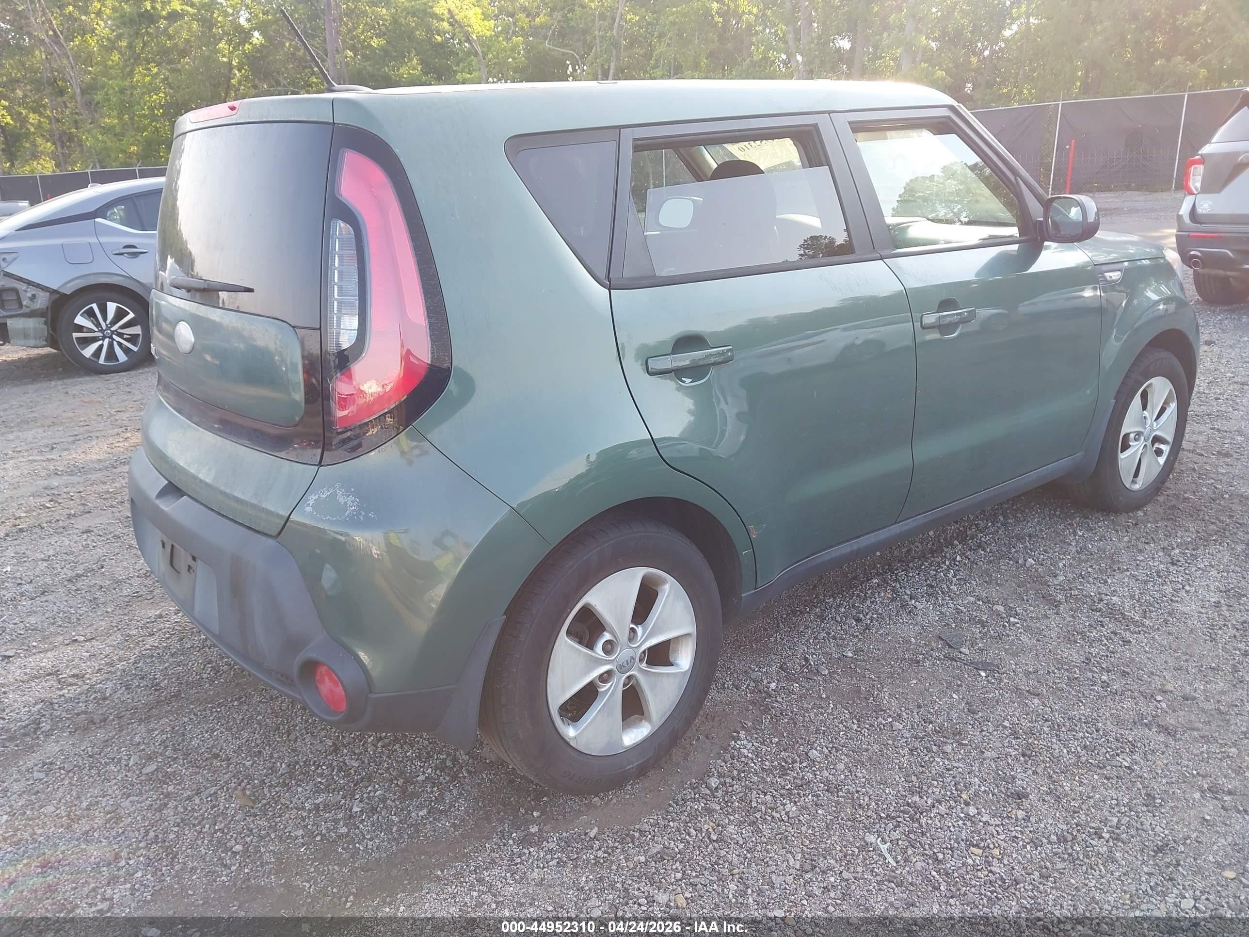 2014 Kia Soul Green vin: KNDJN2A25E7033835