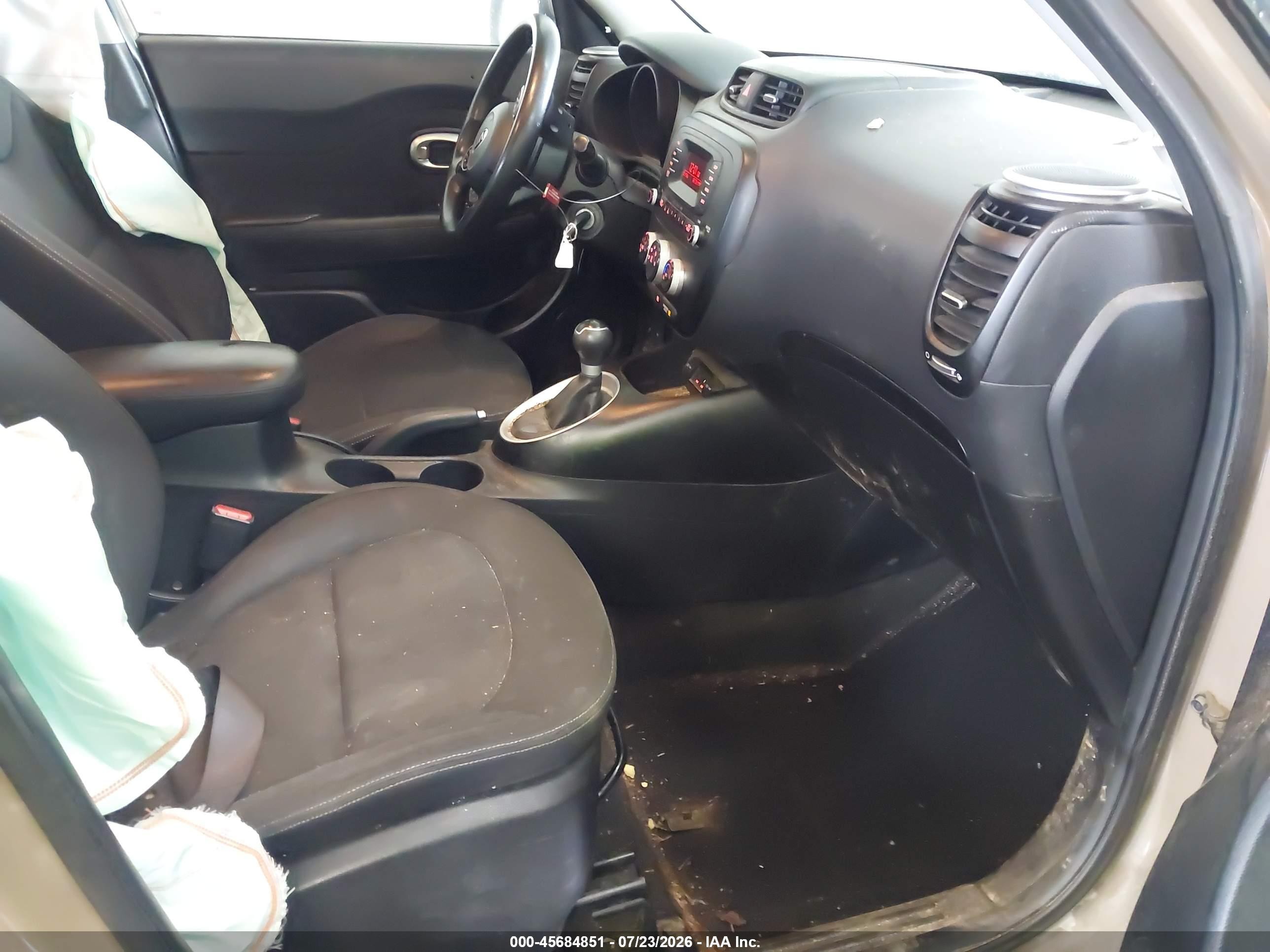 2014 Kia Soul   Beige vin: KNDJN2A25E7039487