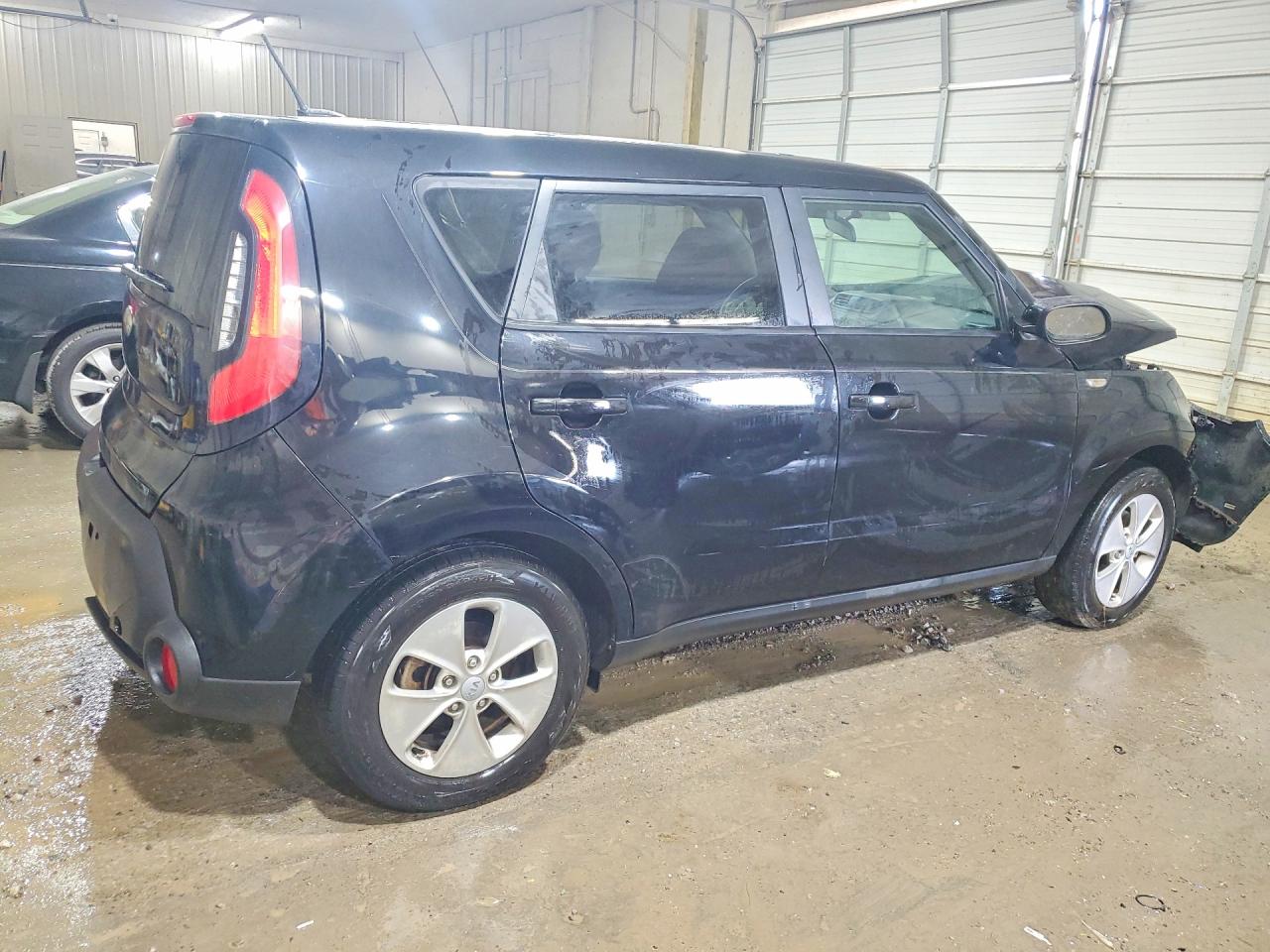 2014 Kia Soul Base Black vin: KNDJN2A25E7102944