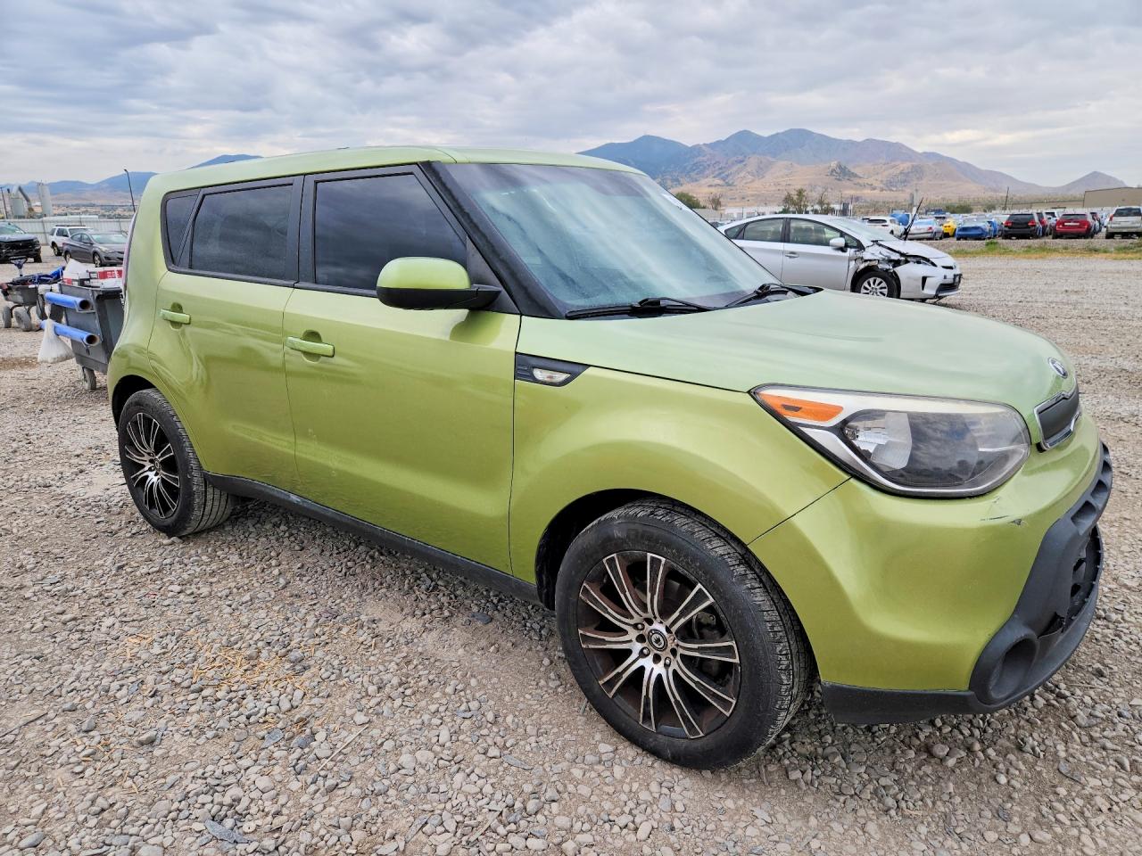 2014 Kia Soul Base Зеленый vin: KNDJN2A25E7708583