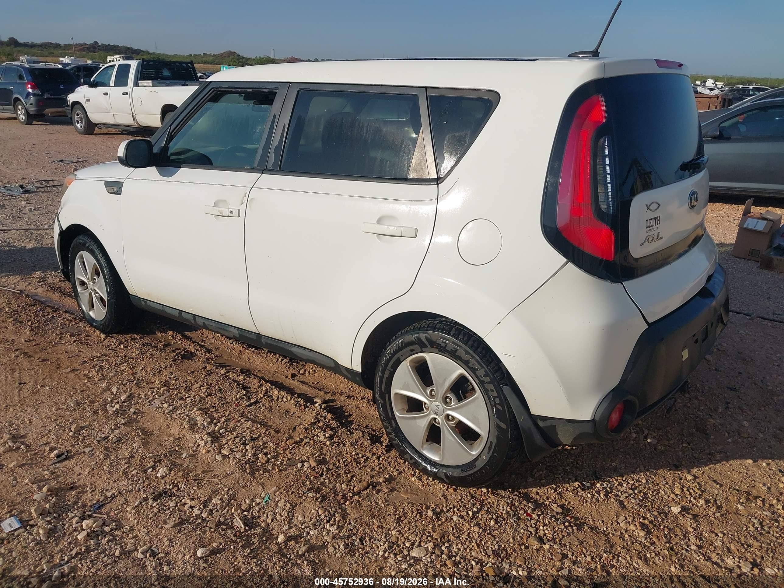 2014 Kia Soul   Белый vin: KNDJN2A25E7710091