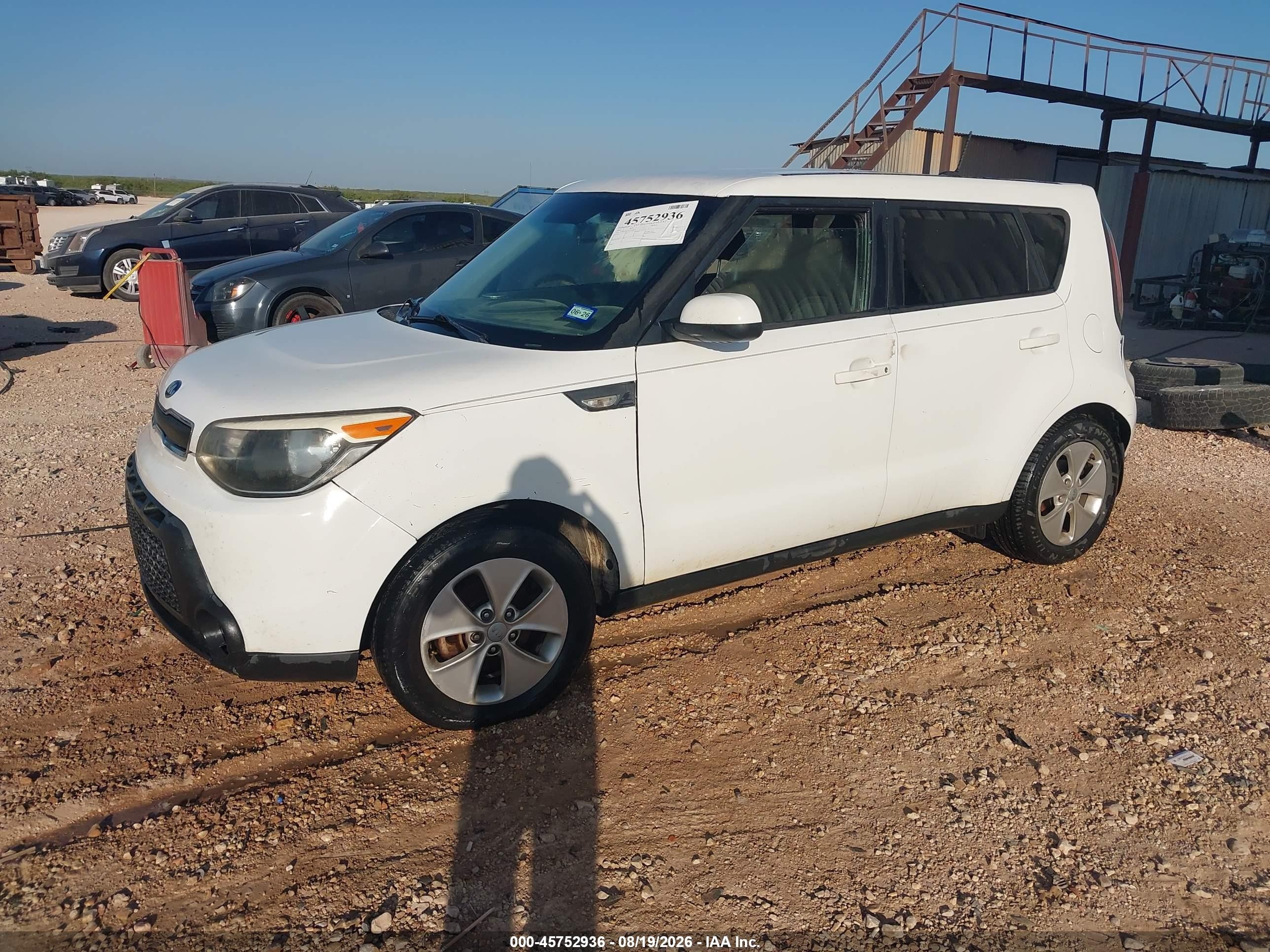 2014 Kia Soul   Белый vin: KNDJN2A25E7710091