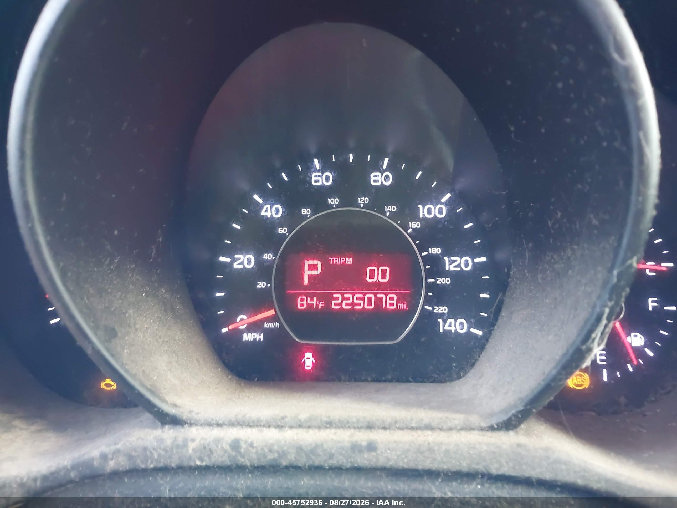 2014 Kia Soul   Белый vin: KNDJN2A25E7710091