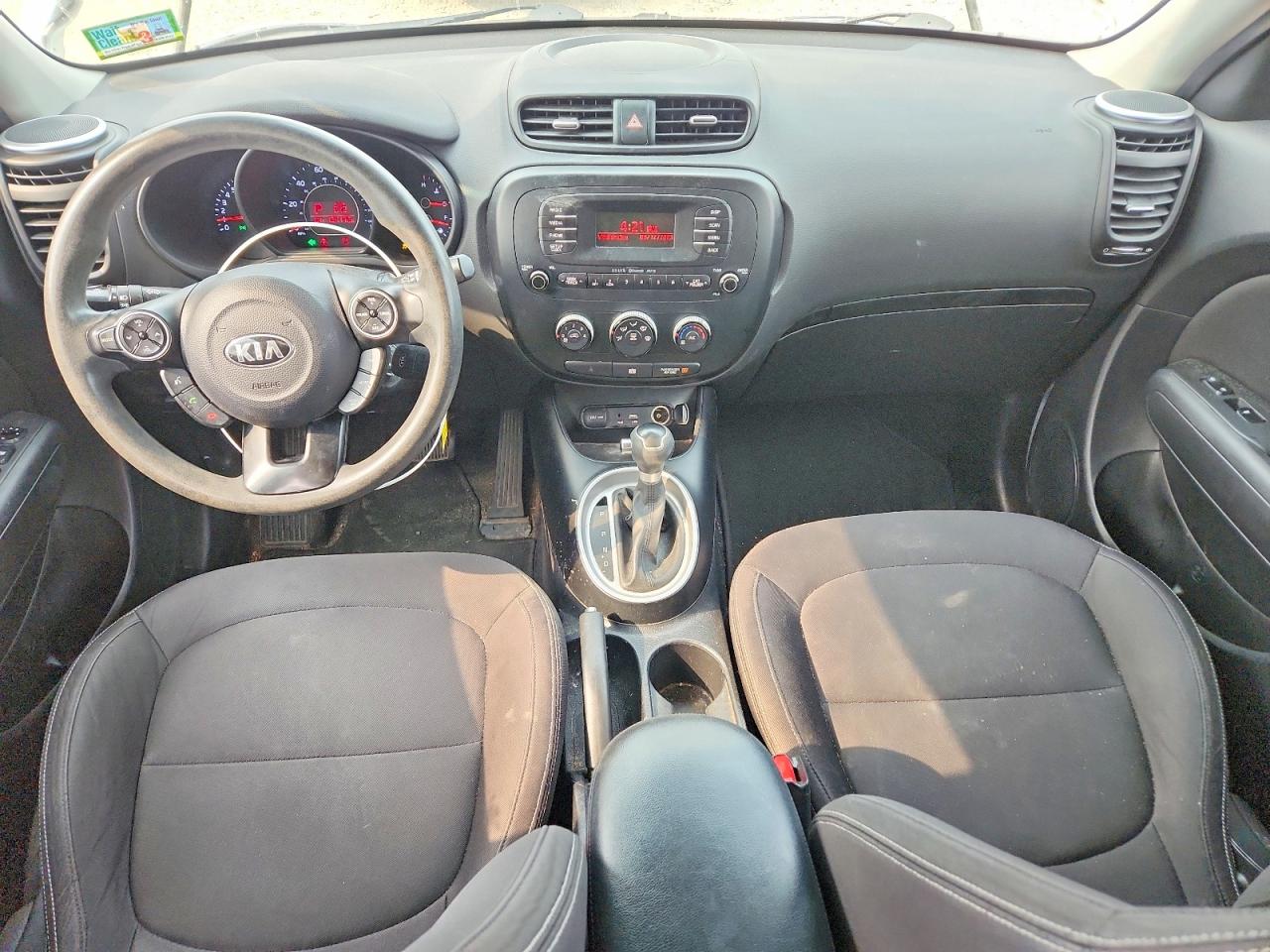 2015 Kia Soul Base White vin: KNDJN2A25F7161509